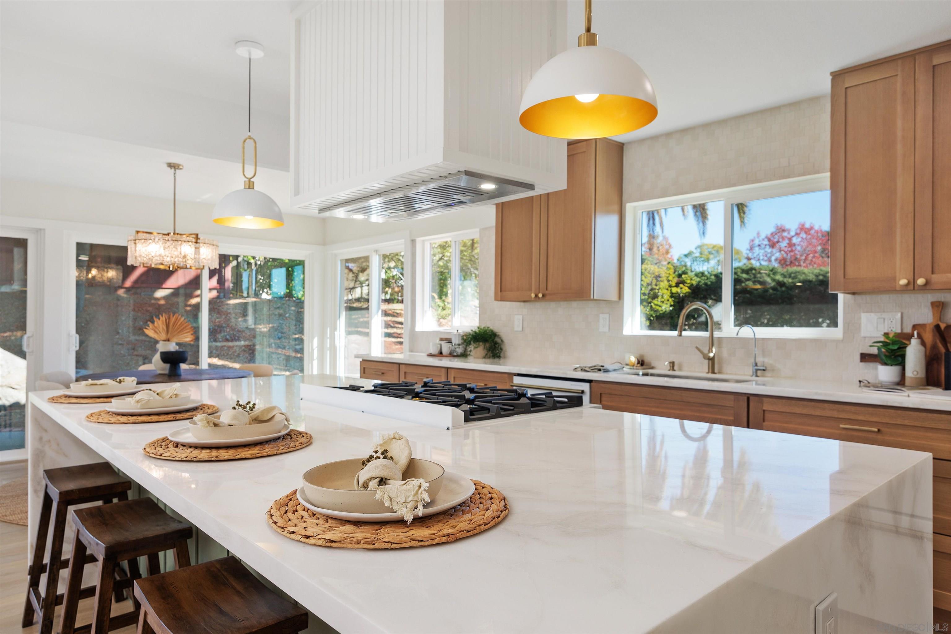 Detail Gallery Image 9 of 33 For 17111  Prado Pl, San Diego,  CA 92128 - 3 Beds | 2 Baths