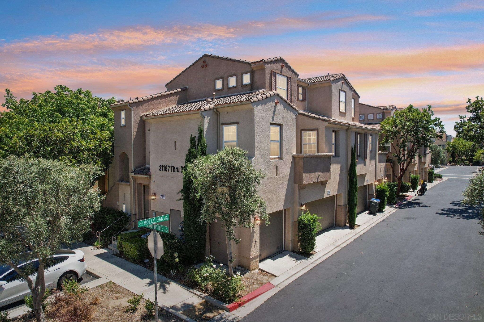 Front Image Thumbnail for SD250044538