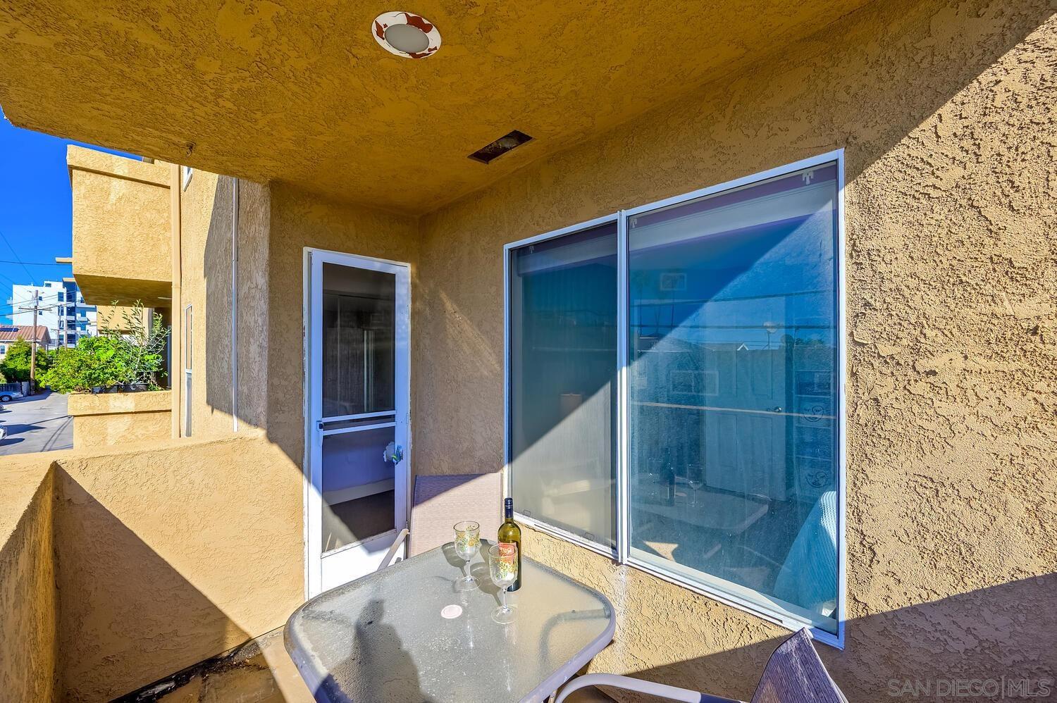 Detail Gallery Image 17 of 42 For 4140  Hamilton St  #1,  San Diego,  CA 92104 - 2 Beds | 2 Baths