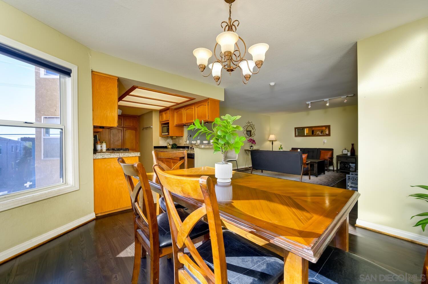 Detail Gallery Image 7 of 42 For 4140  Hamilton St  #1,  San Diego,  CA 92104 - 2 Beds | 2 Baths