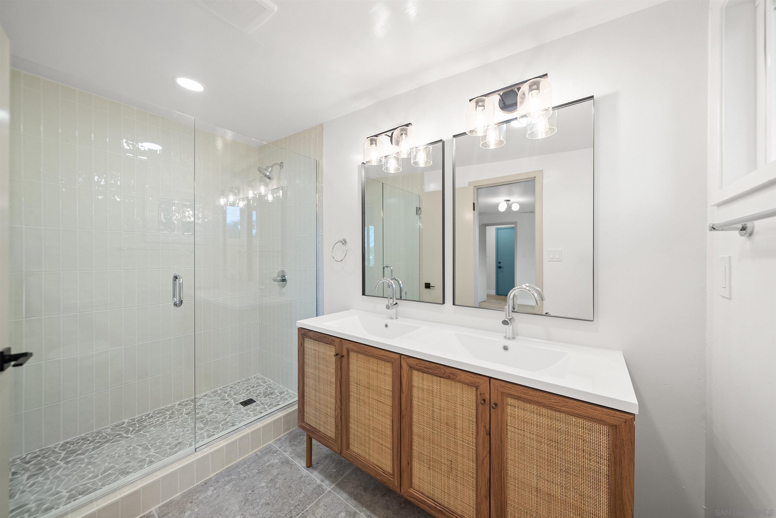 Detail Gallery Image 15 of 31 For 3270  Easy St, San Diego,  CA 92105 - 3 Beds | 2 Baths