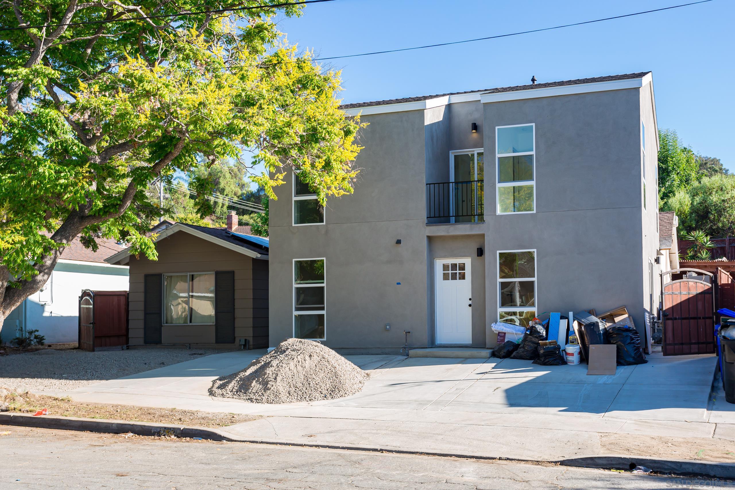 Detail Gallery Image 3 of 60 For 5721-23  Campanile Way, San Diego,  CA 92115 - – Beds | – Baths