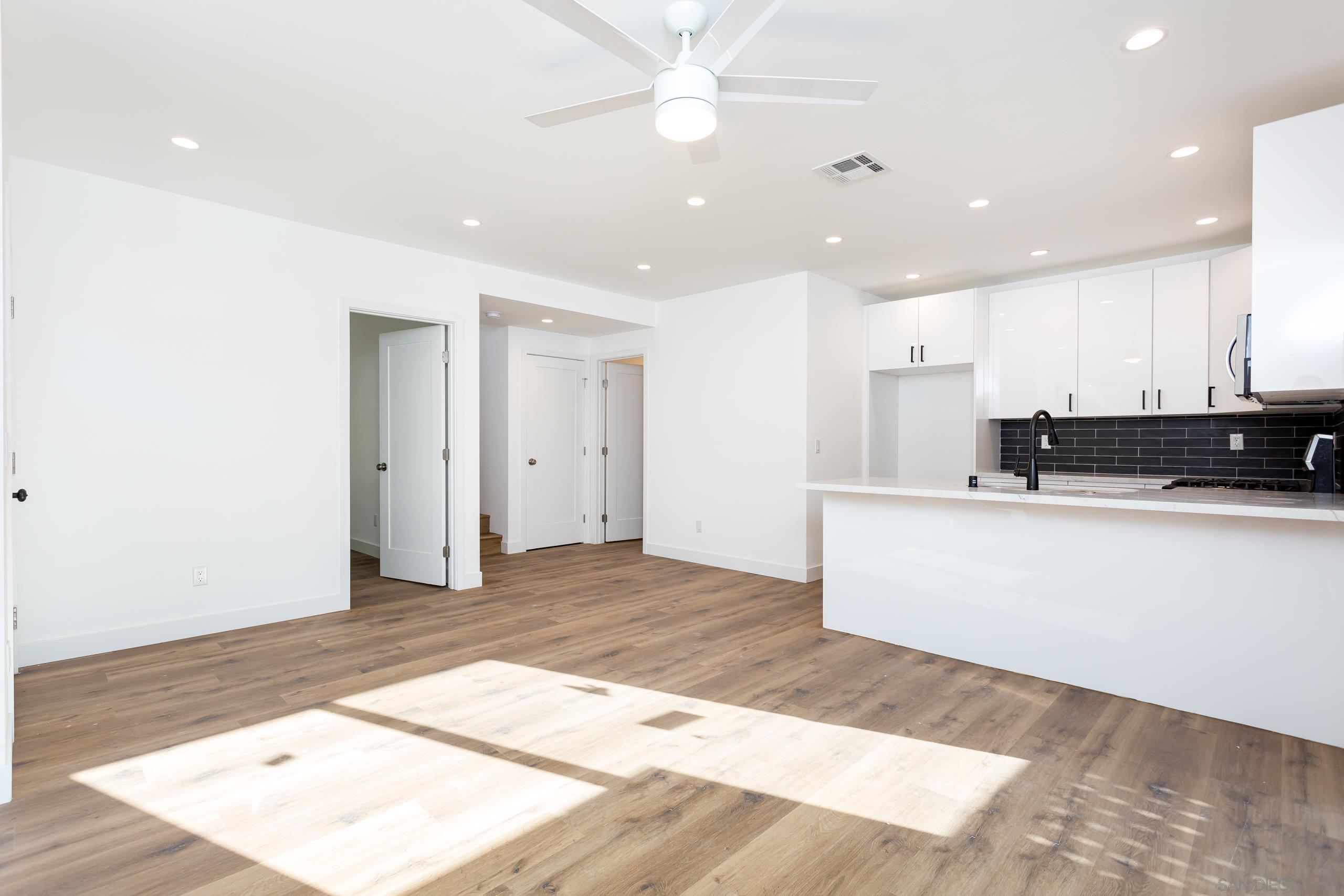 Detail Gallery Image 5 of 60 For 5721-23  Campanile Way, San Diego,  CA 92115 - – Beds | – Baths