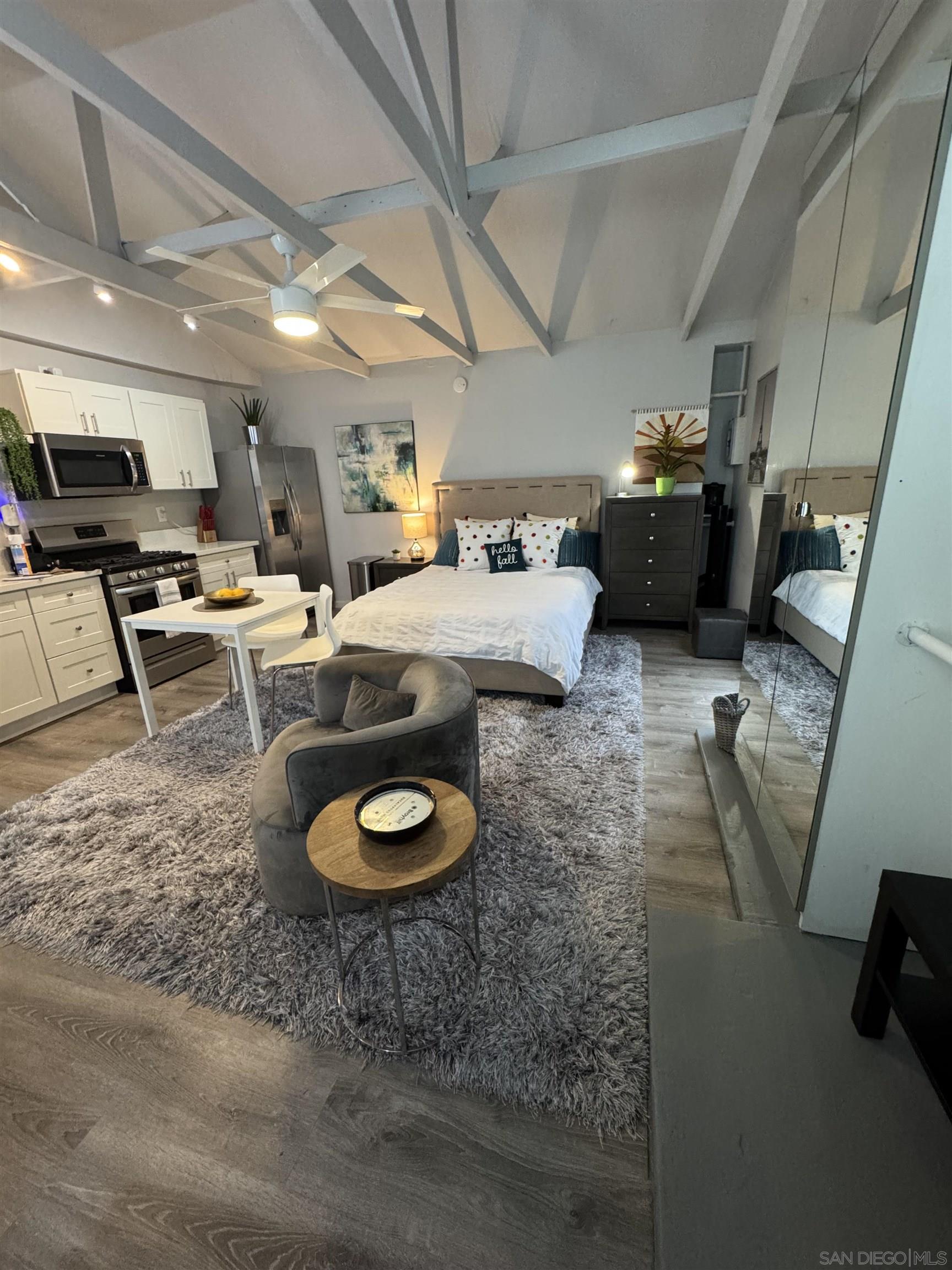 Detail Gallery Image 4 of 26 For 4535  Troy Lane  Studio, La Mesa,  CA 91942 - 0 Beds | 1 Baths