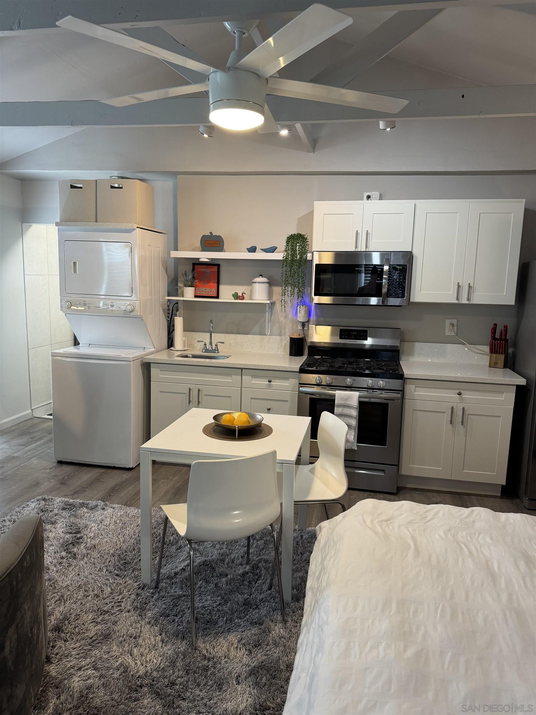 Detail Gallery Image 8 of 26 For 4535  Troy Lane  Studio, La Mesa,  CA 91942 - 0 Beds | 1 Baths