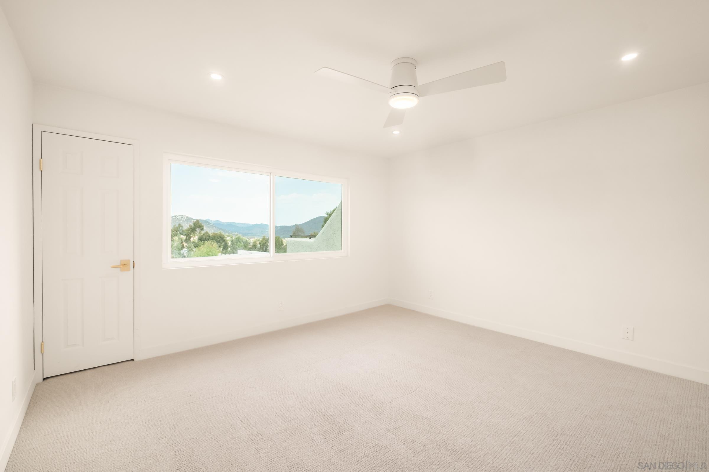 Detail Gallery Image 12 of 31 For 17925  Caminito Pinero  #270,  San Diego,  CA 92128 - 1 Beds | 1 Baths