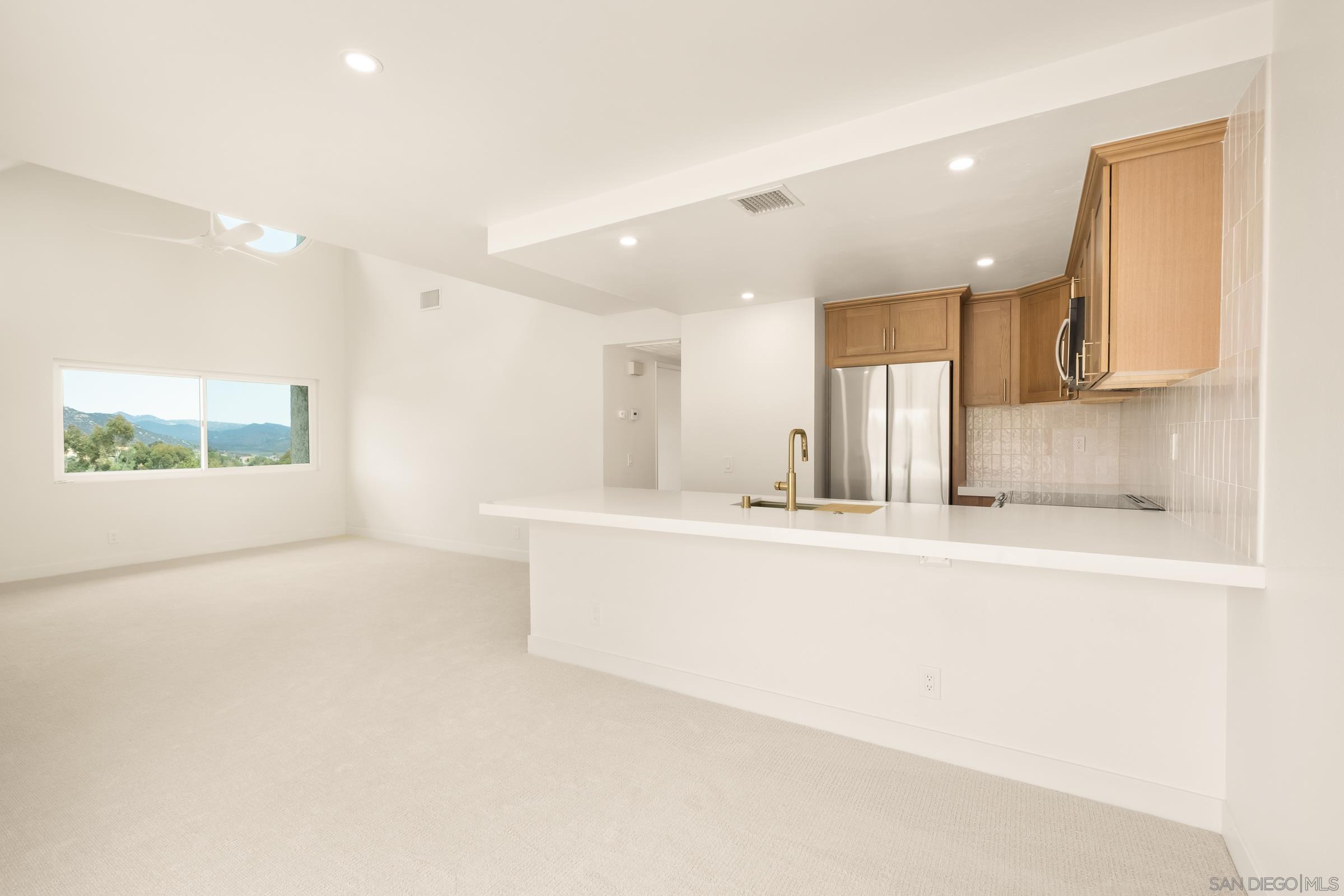 Detail Gallery Image 6 of 31 For 17925  Caminito Pinero  #270,  San Diego,  CA 92128 - 1 Beds | 1 Baths