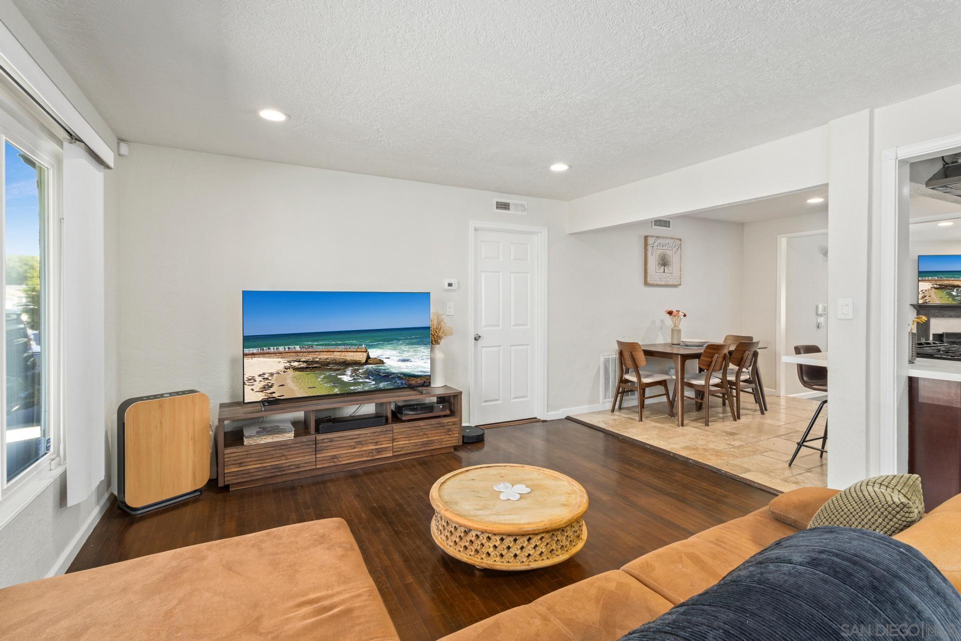 Detail Gallery Image 2 of 24 For 346  El Monte Rd, El Cajon,  CA 92020 - 4 Beds | 2 Baths