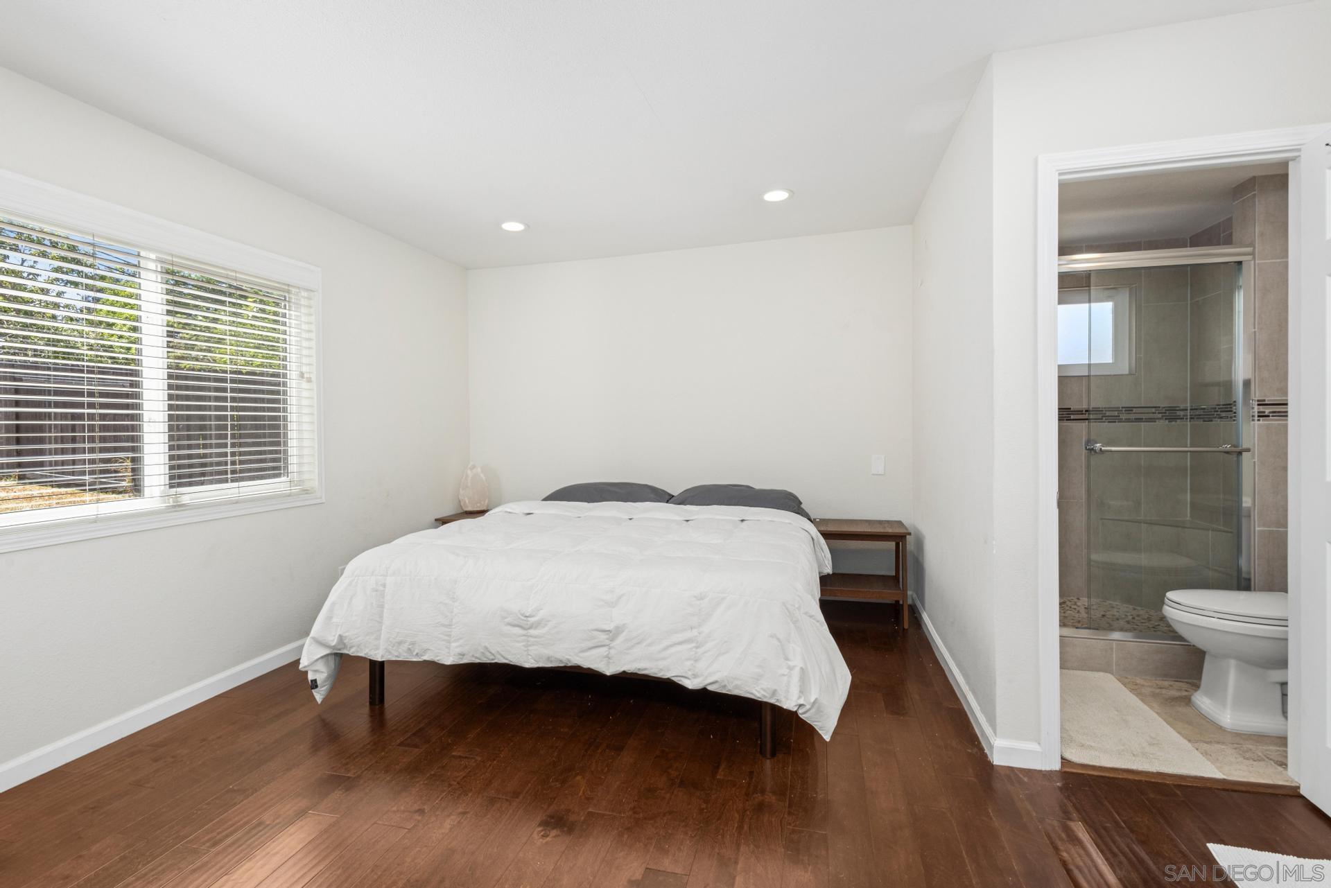 Detail Gallery Image 14 of 24 For 346  El Monte Rd, El Cajon,  CA 92020 - 4 Beds | 2 Baths