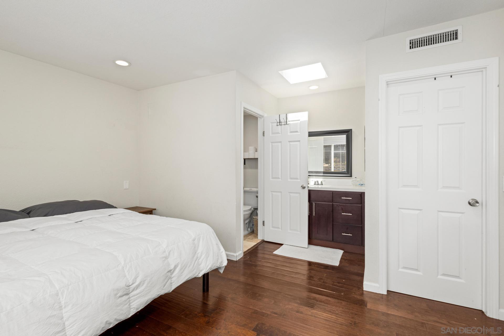 Detail Gallery Image 15 of 24 For 346  El Monte Rd, El Cajon,  CA 92020 - 4 Beds | 2 Baths