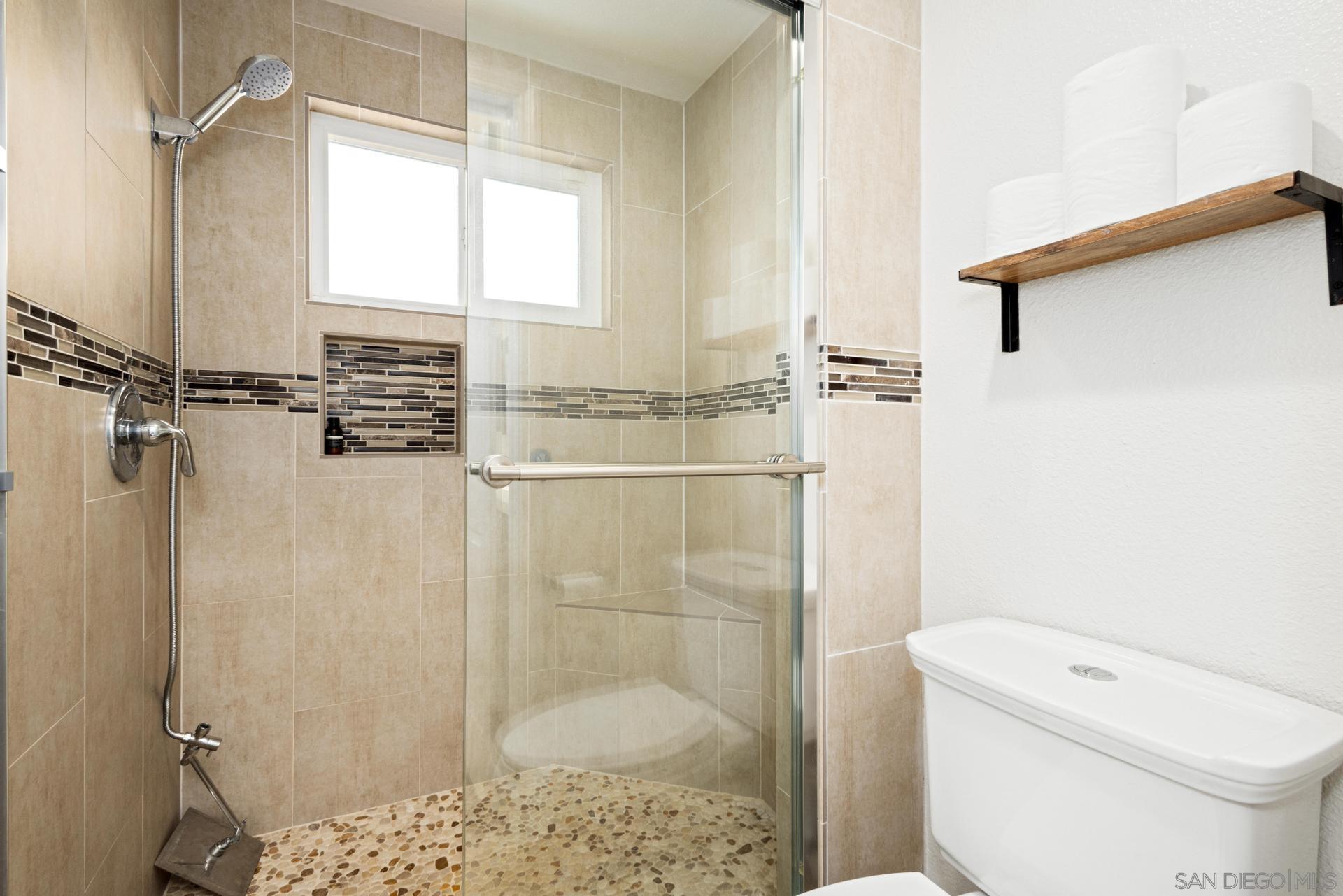 Detail Gallery Image 17 of 24 For 346  El Monte Rd, El Cajon,  CA 92020 - 4 Beds | 2 Baths