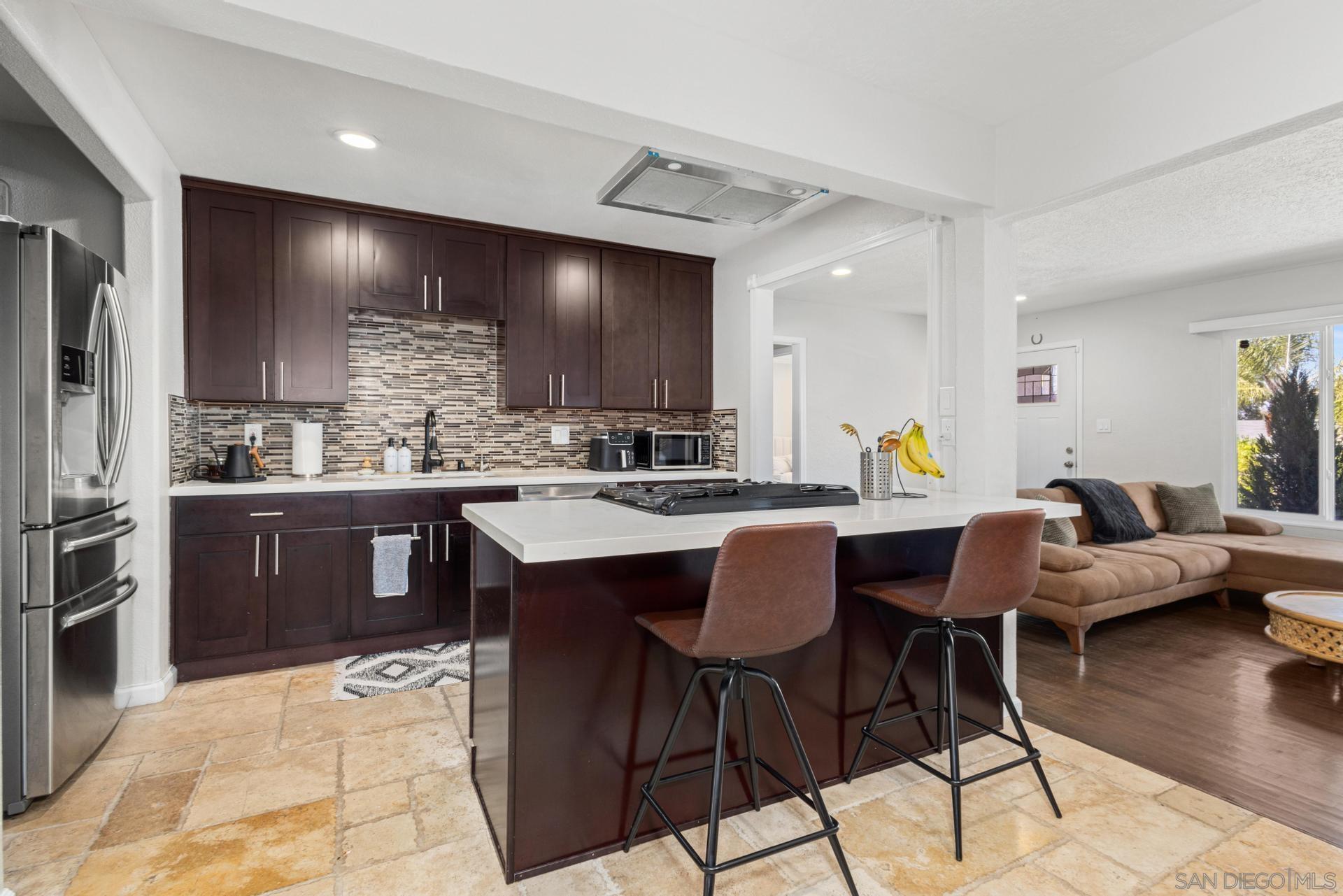 Detail Gallery Image 5 of 24 For 346  El Monte Rd, El Cajon,  CA 92020 - 4 Beds | 2 Baths