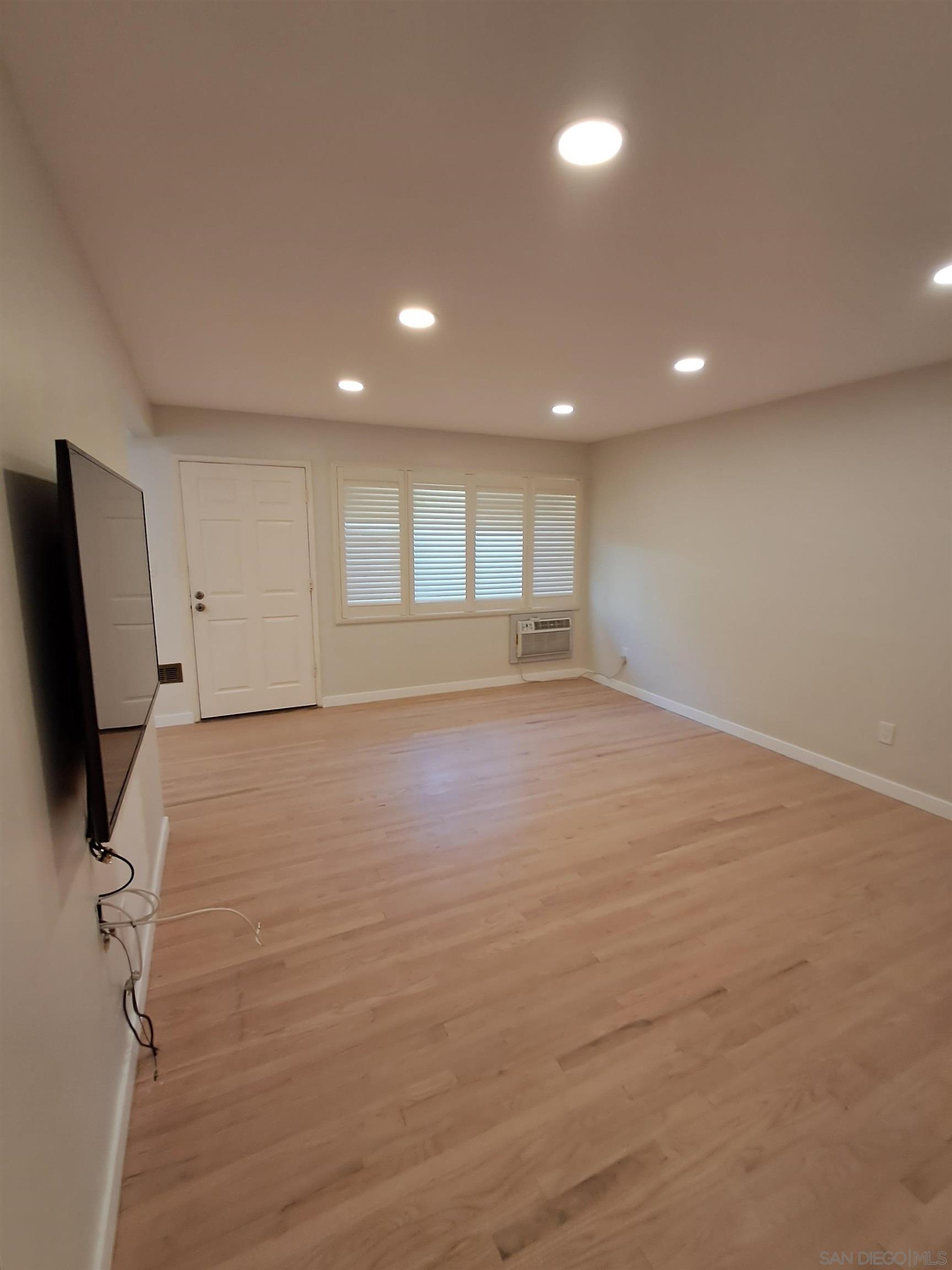 Detail Gallery Image 12 of 16 For Maple S, San Diego,  CA 92103 - – Beds | – Baths