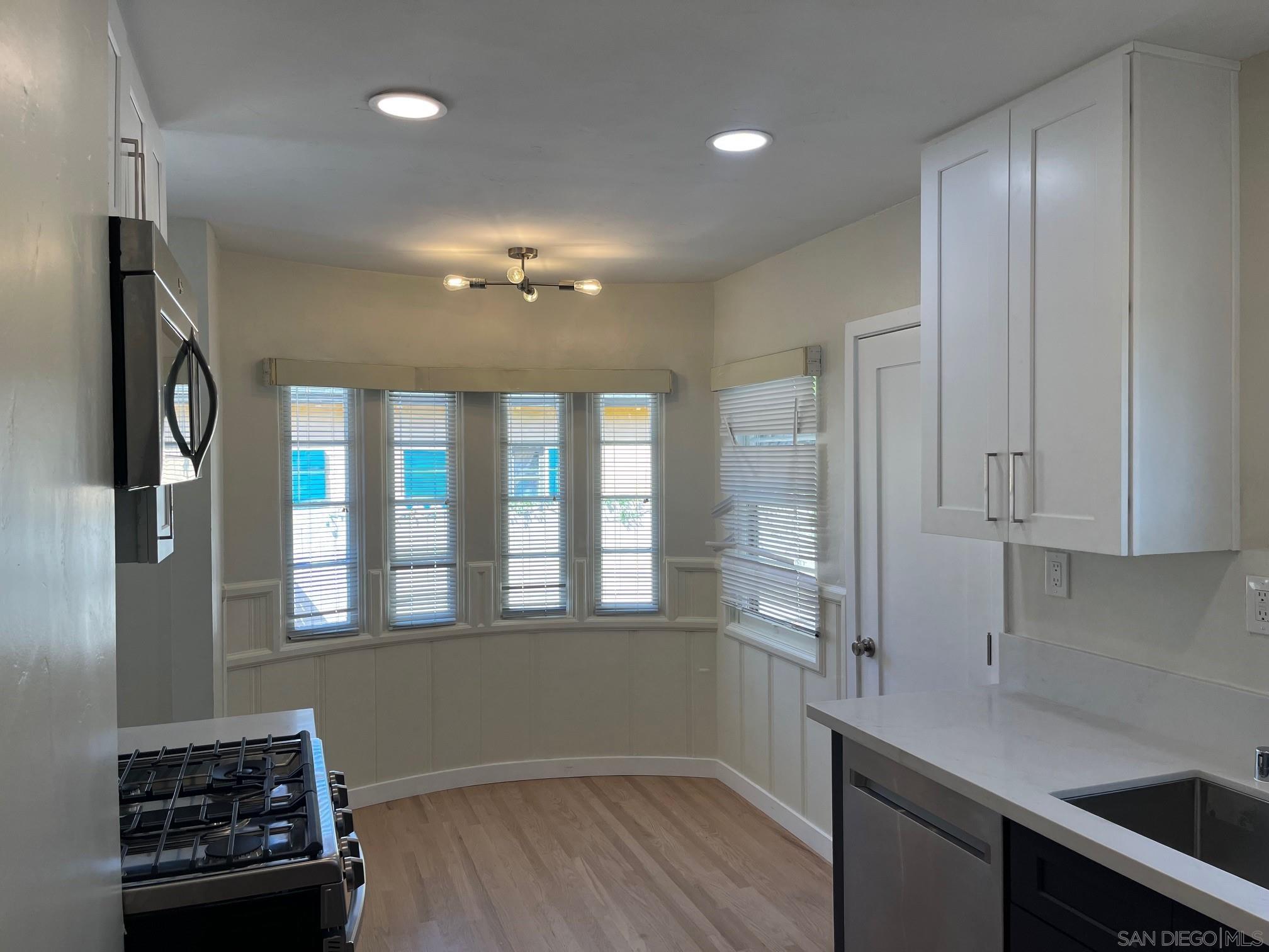 Detail Gallery Image 7 of 16 For Maple S, San Diego,  CA 92103 - – Beds | – Baths