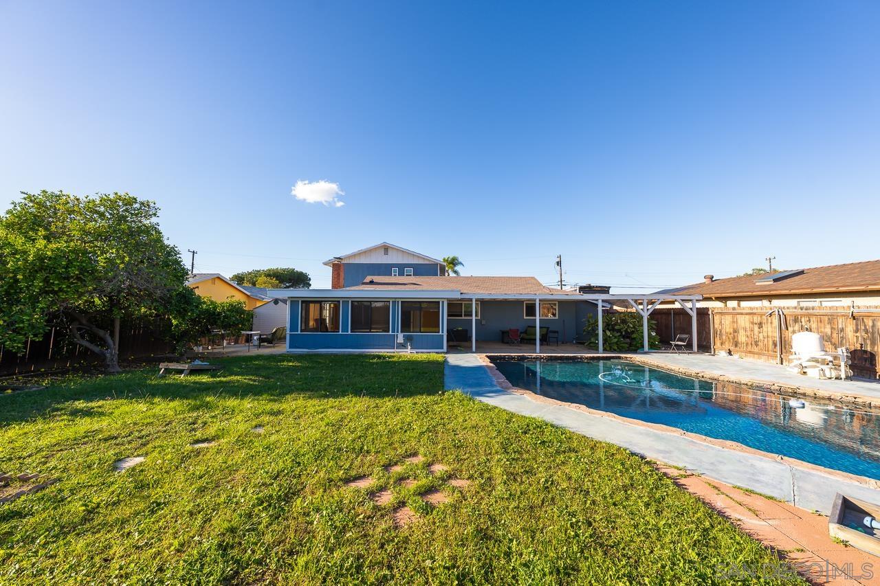 Front Image Thumbnail for SD250044555