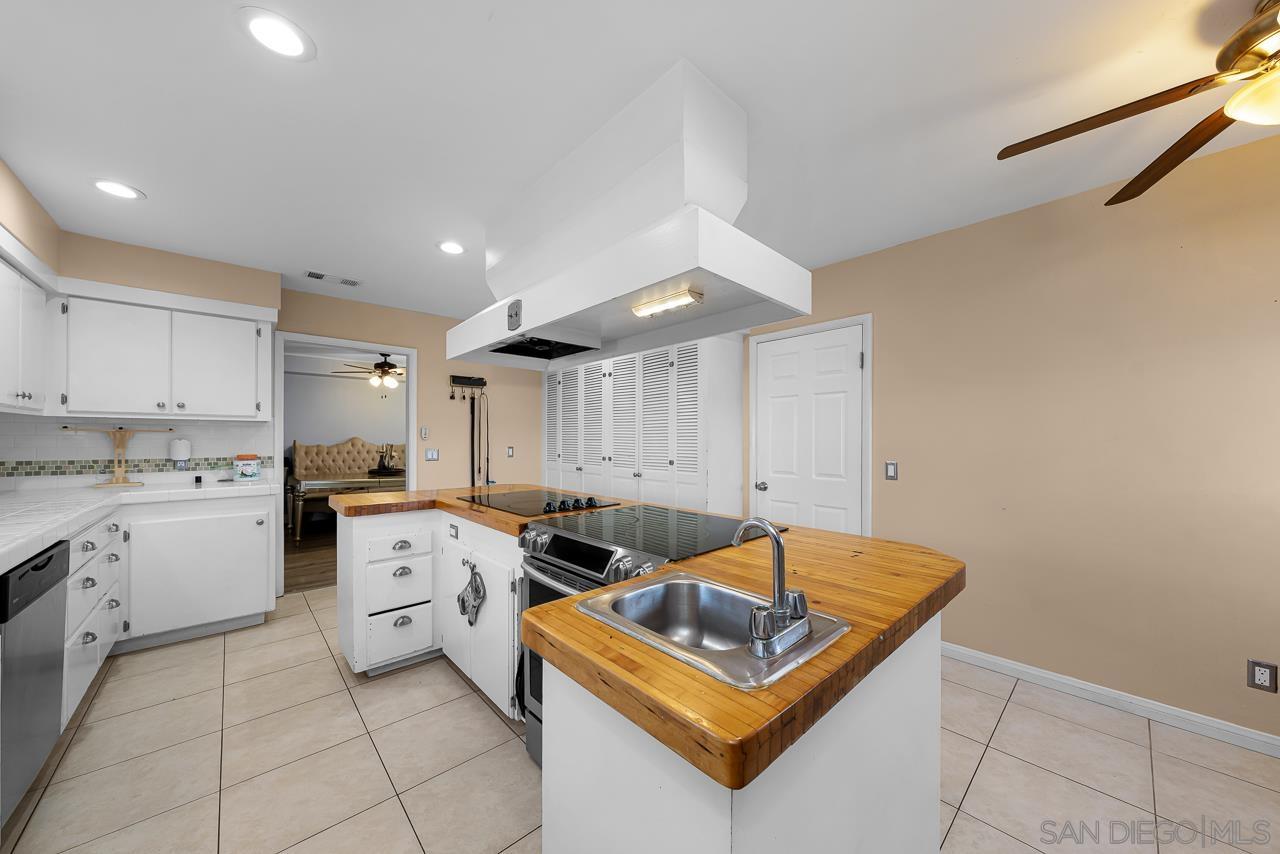 Detail Gallery Image 37 of 68 For 1607  Watwood Rd, Lemon Grove,  CA 91945 - 4 Beds | 3/1 Baths