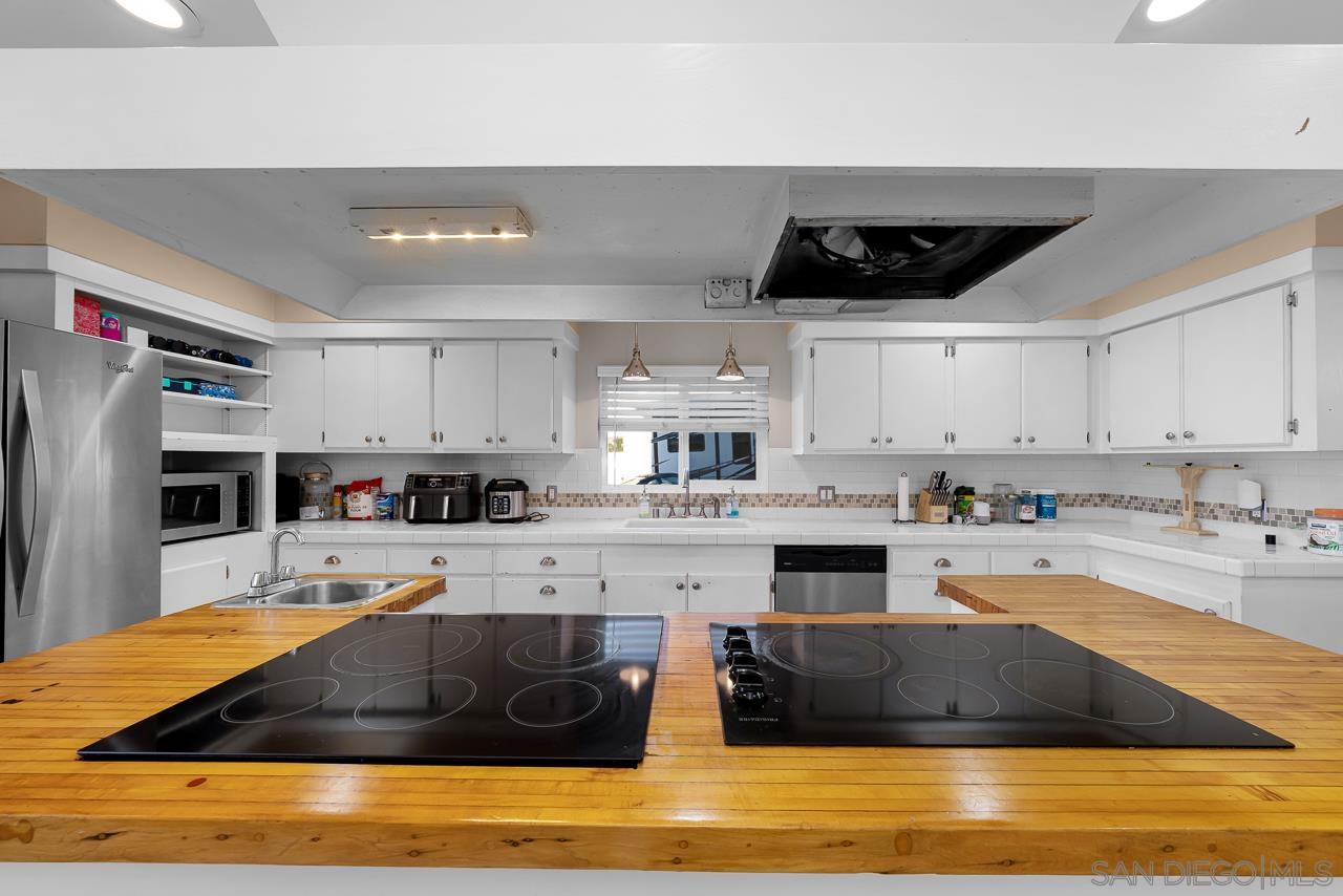 Detail Gallery Image 40 of 68 For 1607  Watwood Rd, Lemon Grove,  CA 91945 - 4 Beds | 3/1 Baths