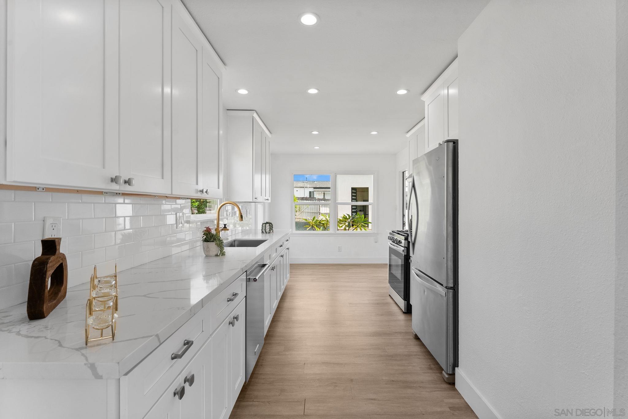 Detail Gallery Image 11 of 42 For 703  40th St, San Diego,  CA 92102 - – Beds | – Baths