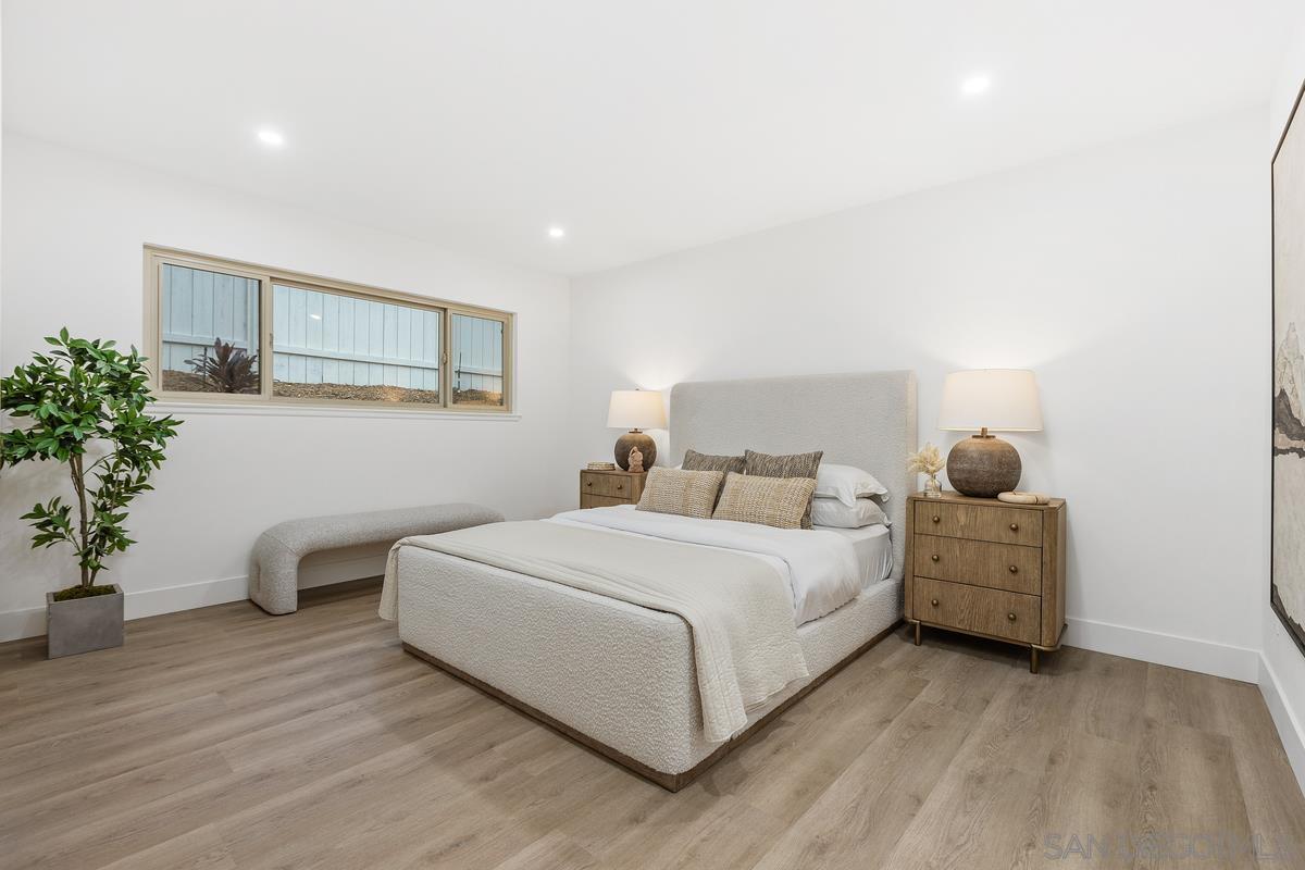 Detail Gallery Image 11 of 19 For 11325  Calenda Rd, San Diego,  CA 92127 - 4 Beds | 2 Baths