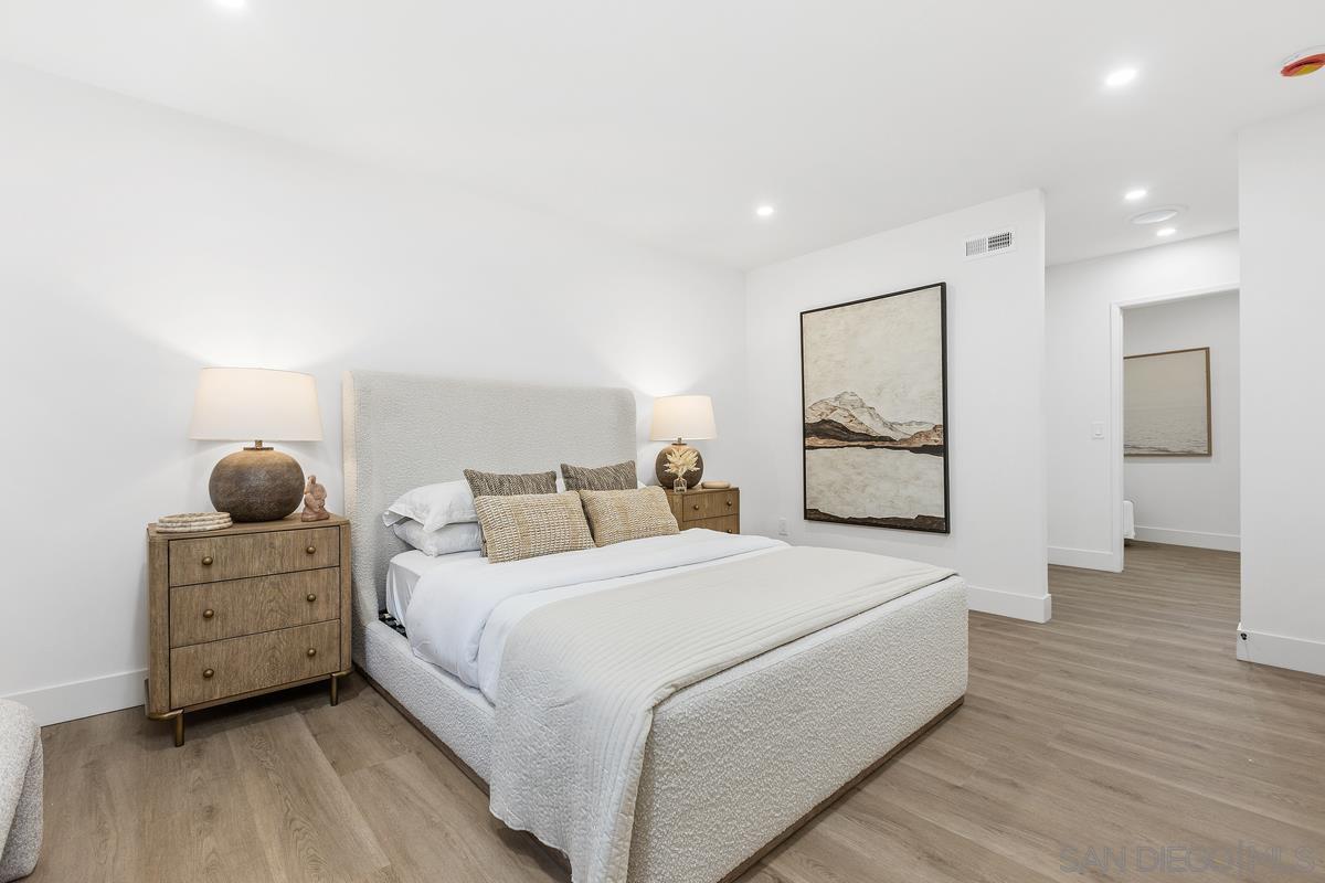 Detail Gallery Image 12 of 19 For 11325  Calenda Rd, San Diego,  CA 92127 - 4 Beds | 2 Baths