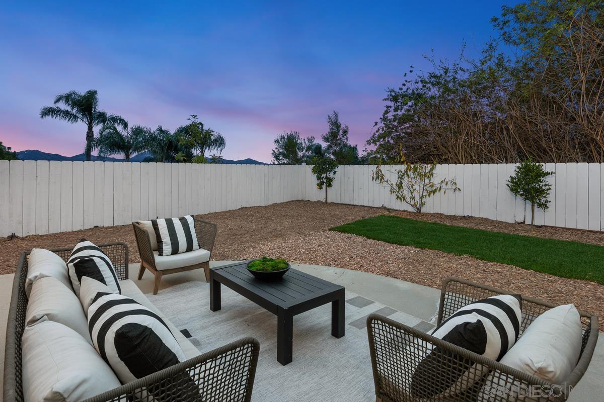 Detail Gallery Image 17 of 19 For 11325  Calenda Rd, San Diego,  CA 92127 - 4 Beds | 2 Baths