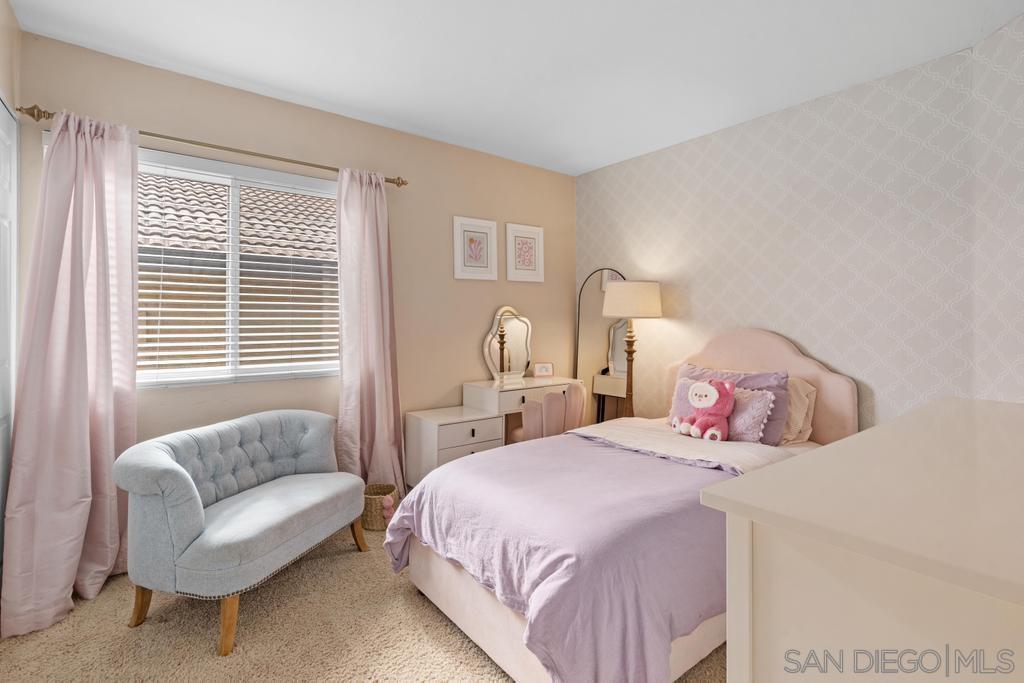 Detail Gallery Image 21 of 48 For 12848  Salmon River Rd, San Diego,  CA 92129 - 5 Beds | 3 Baths