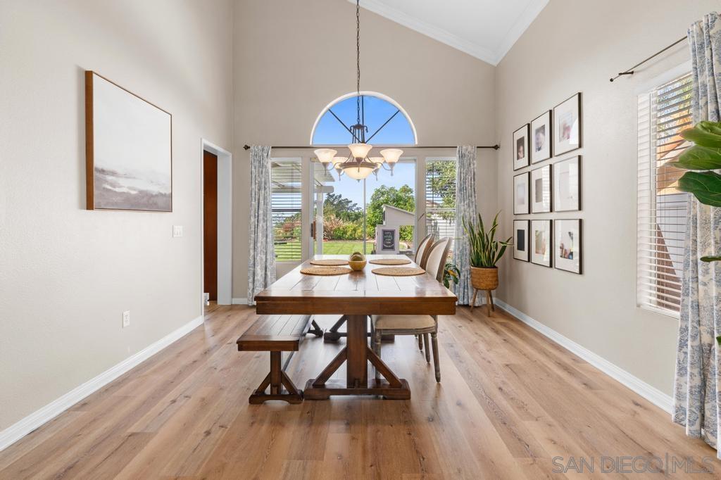 Detail Gallery Image 7 of 48 For 12848  Salmon River Rd, San Diego,  CA 92129 - 5 Beds | 3 Baths