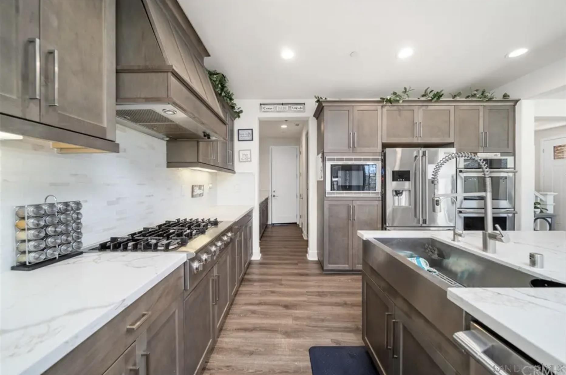 Detail Gallery Image 13 of 27 For 338  Ventasso Way, Fallbrook,  CA 92028 - 4 Beds | 3/1 Baths