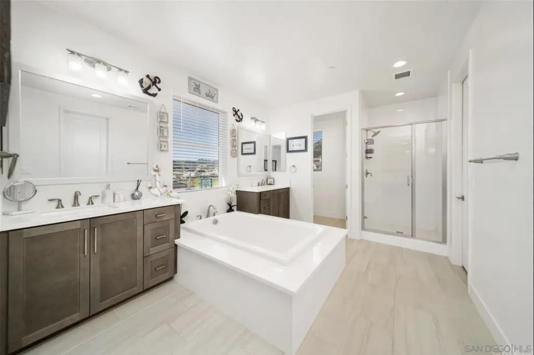 Detail Gallery Image 16 of 27 For 338  Ventasso Way, Fallbrook,  CA 92028 - 4 Beds | 3/1 Baths