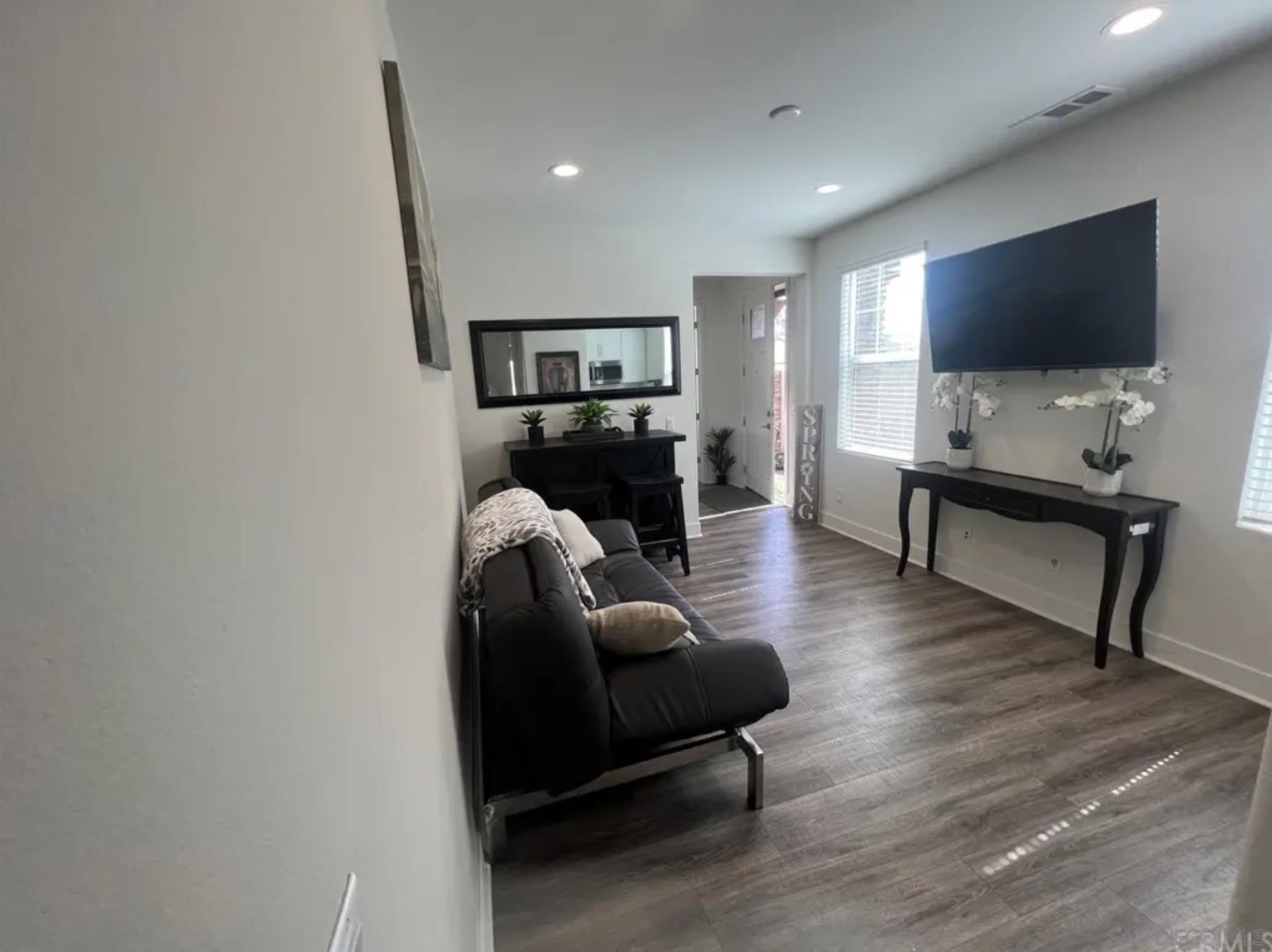 Detail Gallery Image 23 of 27 For 338  Ventasso Way, Fallbrook,  CA 92028 - 4 Beds | 3/1 Baths