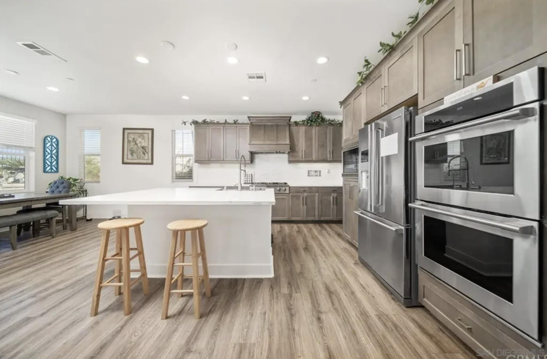 Detail Gallery Image 9 of 27 For 338  Ventasso Way, Fallbrook,  CA 92028 - 4 Beds | 3/1 Baths