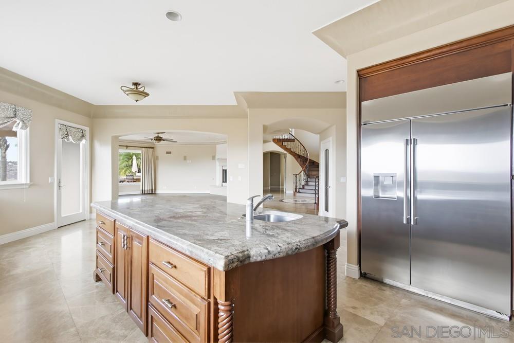 Detail Gallery Image 12 of 73 For 30270  Montrachet St, Bonsall,  CA 92003 - 4 Beds | 6 Baths