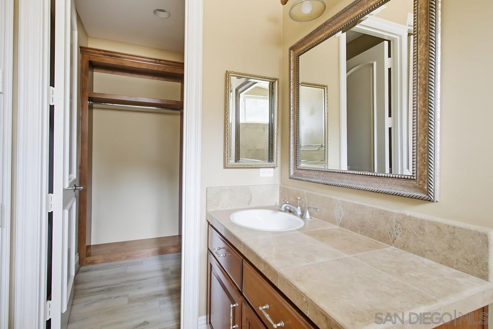 Detail Gallery Image 34 of 73 For 30270  Montrachet St, Bonsall,  CA 92003 - 4 Beds | 6 Baths