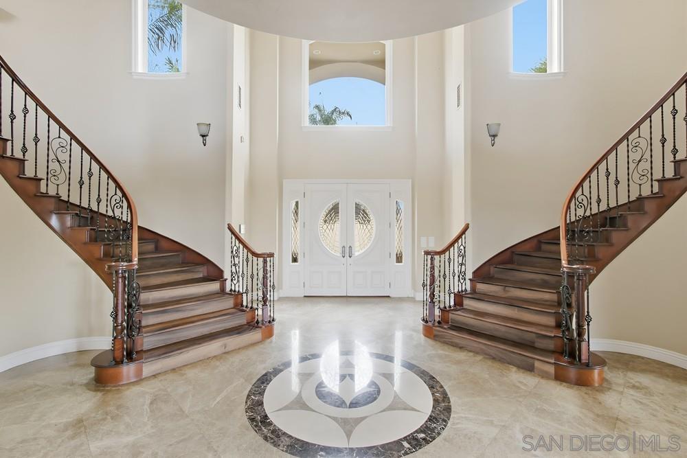 Detail Gallery Image 5 of 73 For 30270  Montrachet St, Bonsall,  CA 92003 - 4 Beds | 6 Baths