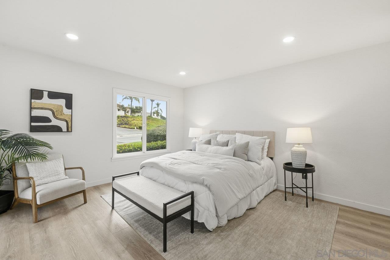 Detail Gallery Image 19 of 39 For 17676  Corte Sobrado, San Diego,  CA 92128 - 2 Beds | 2 Baths