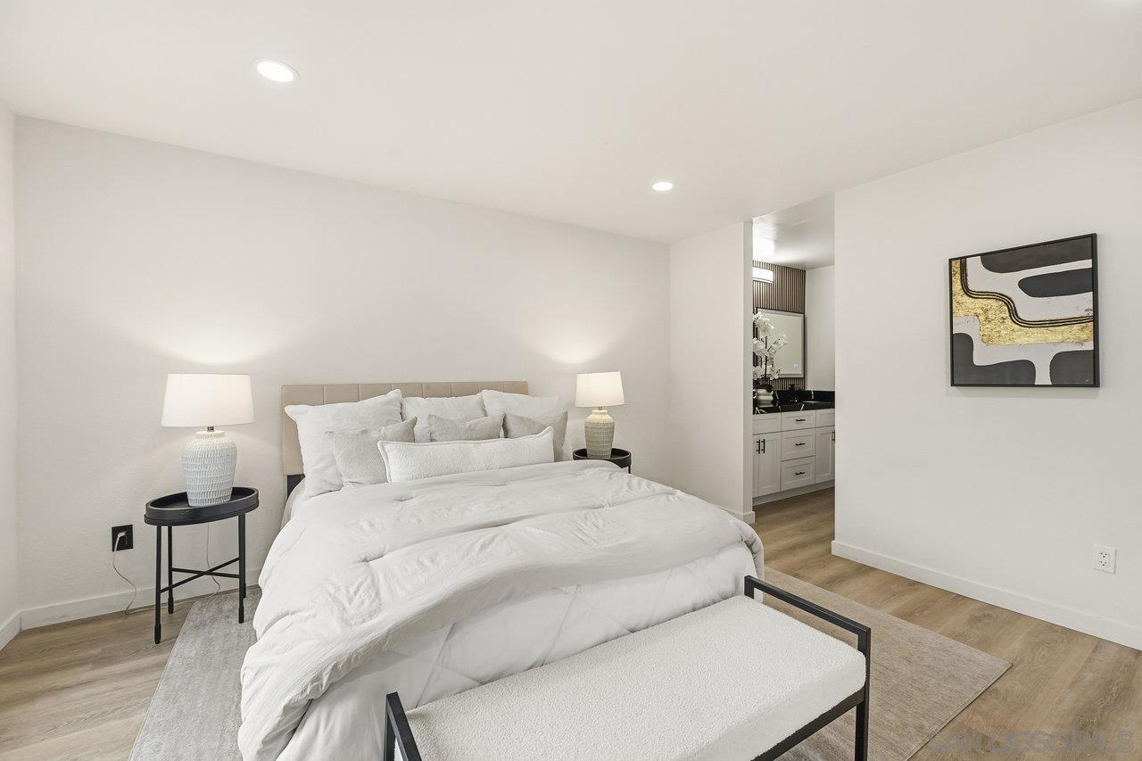 Detail Gallery Image 20 of 39 For 17676  Corte Sobrado, San Diego,  CA 92128 - 2 Beds | 2 Baths