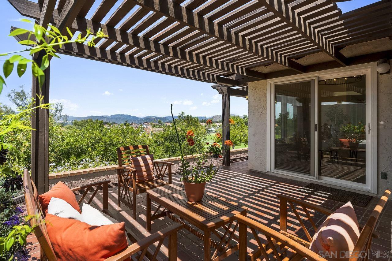 Detail Gallery Image 29 of 39 For 17676  Corte Sobrado, San Diego,  CA 92128 - 2 Beds | 2 Baths