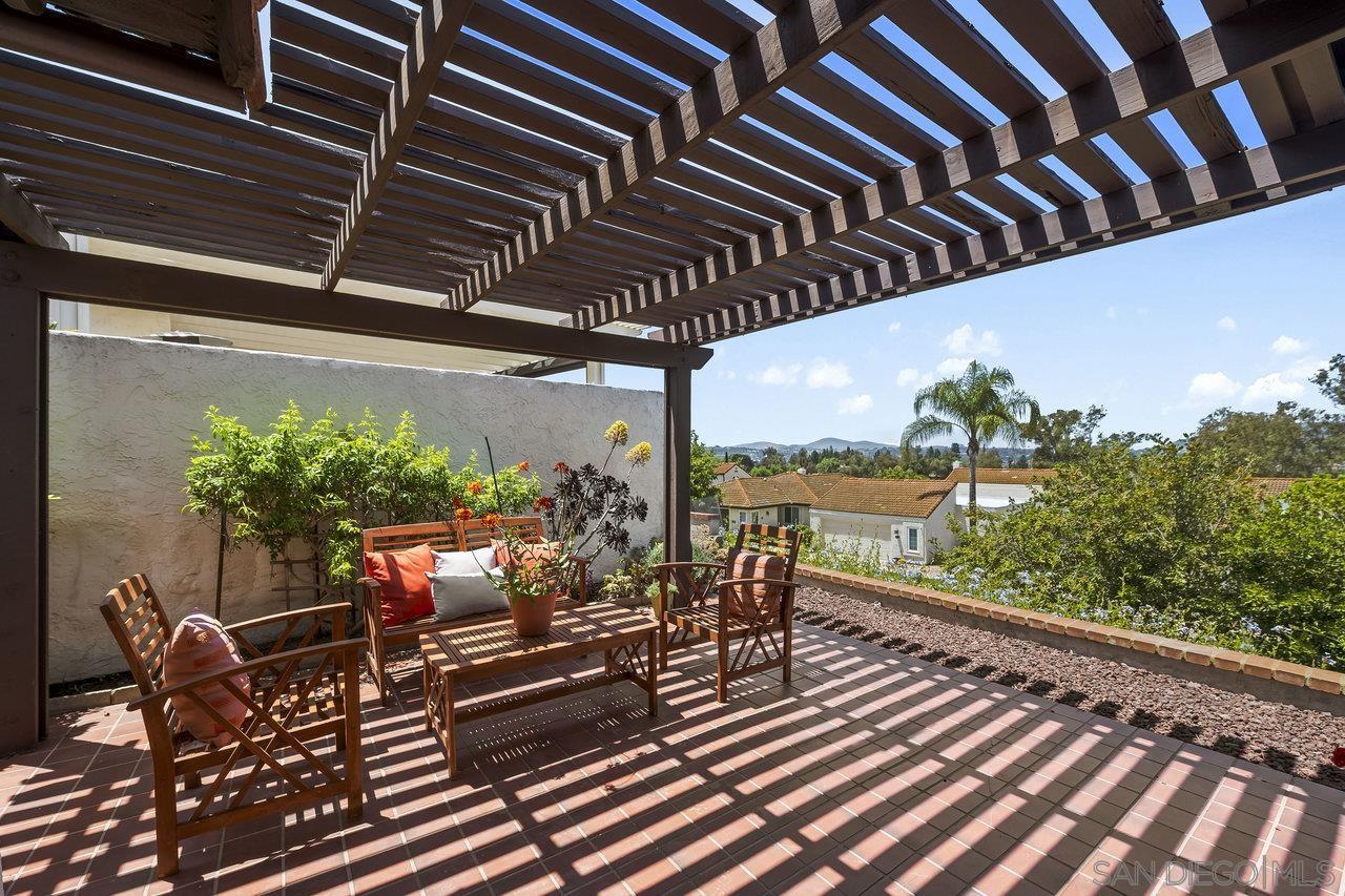 Detail Gallery Image 32 of 39 For 17676  Corte Sobrado, San Diego,  CA 92128 - 2 Beds | 2 Baths