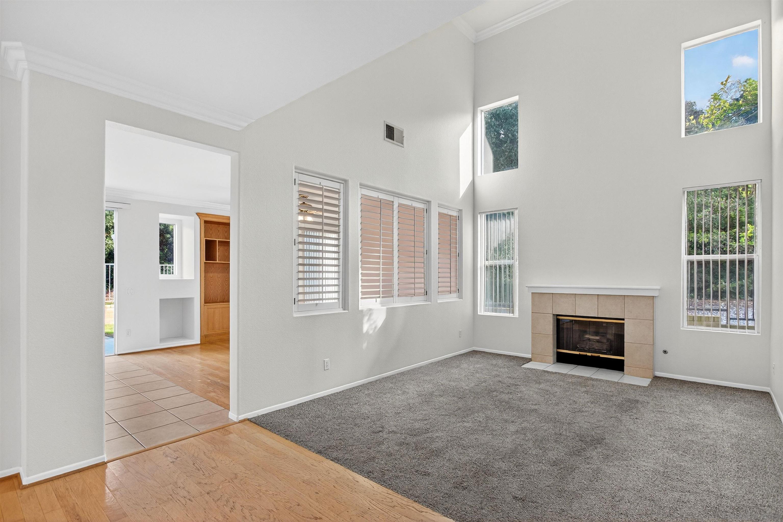 Detail Gallery Image 3 of 49 For 11911  Dapple Way, San Diego,  CA 92128 - 5 Beds | 3 Baths