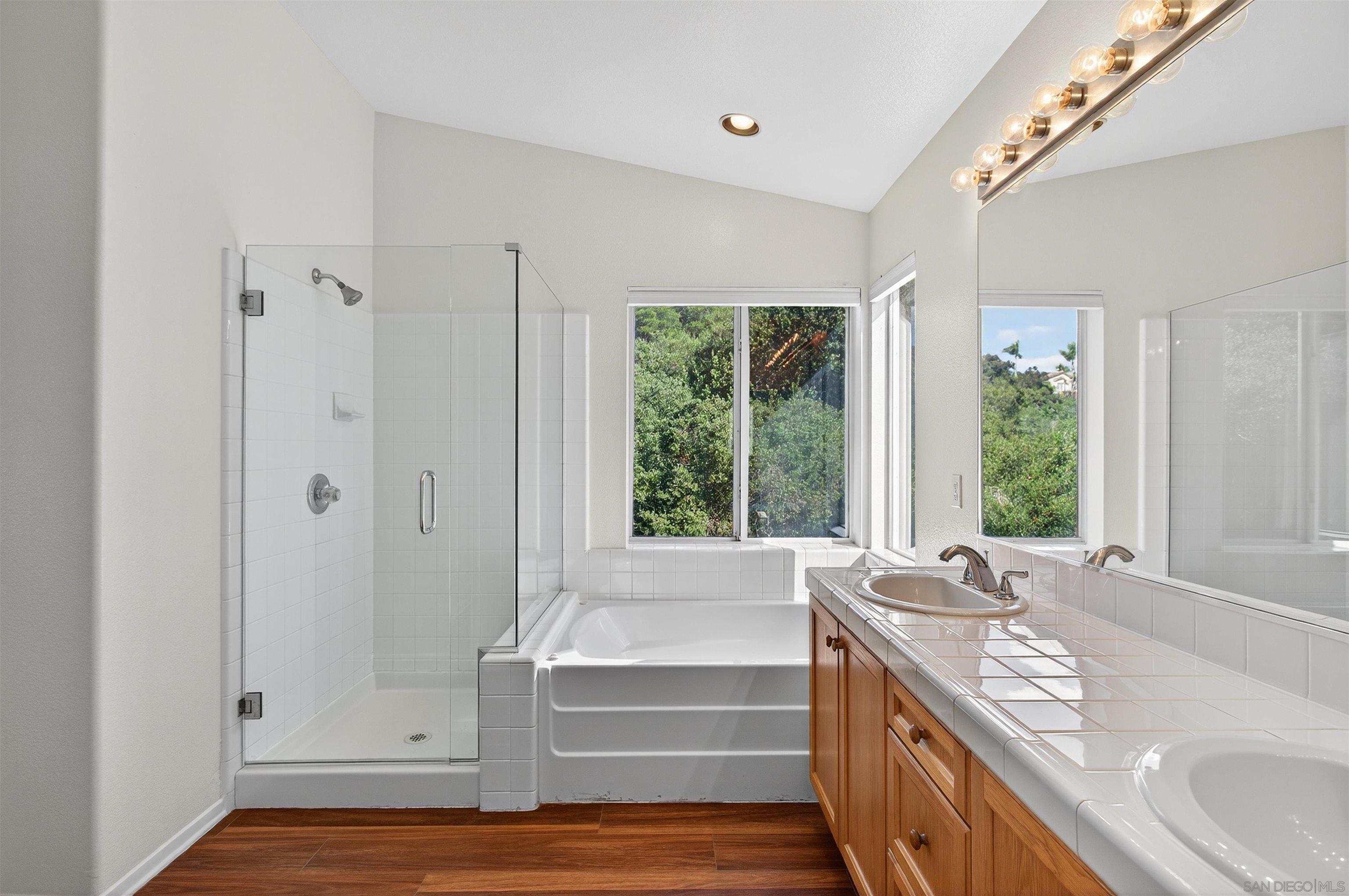 Detail Gallery Image 21 of 49 For 11911  Dapple Way, San Diego,  CA 92128 - 5 Beds | 3 Baths