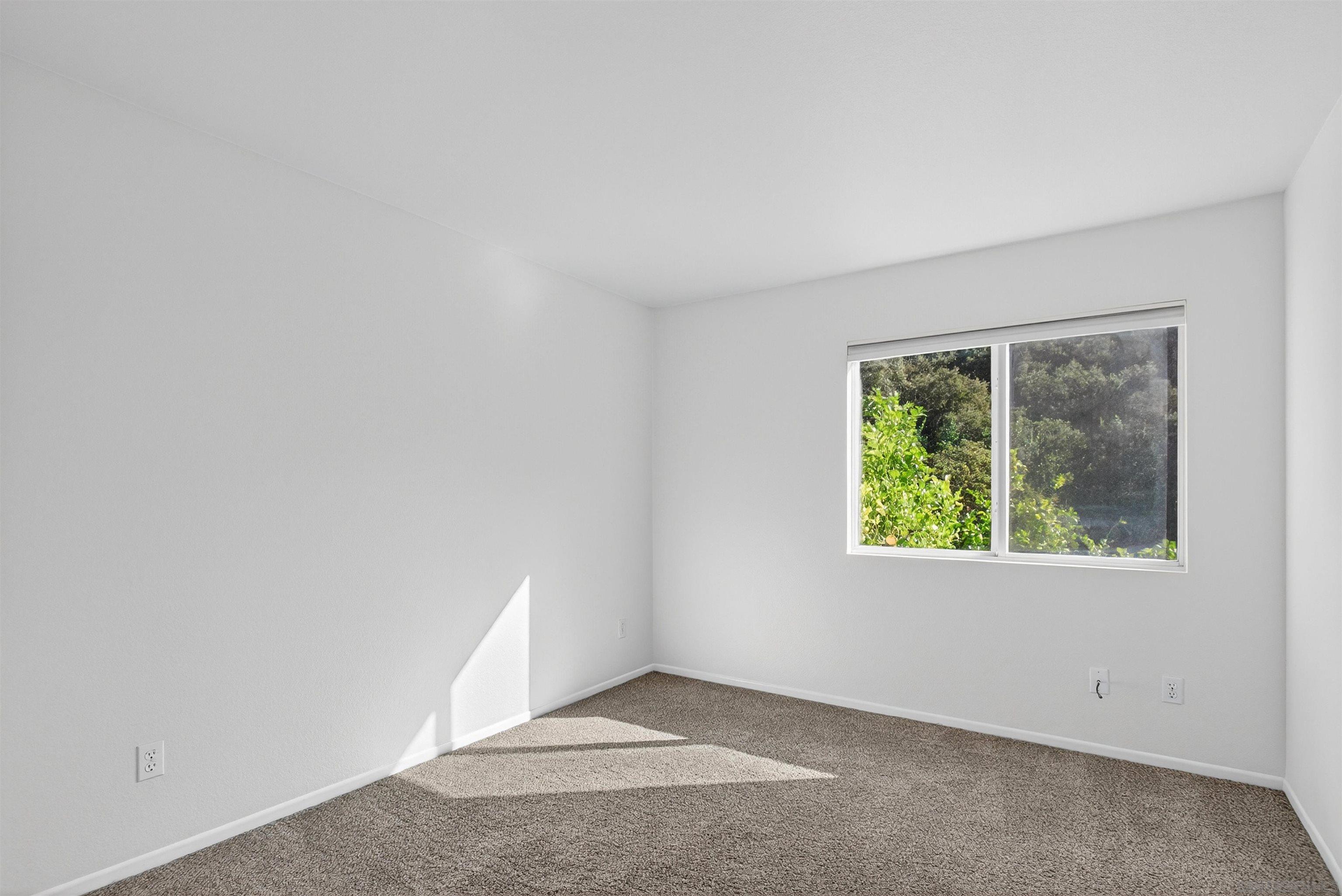 Detail Gallery Image 27 of 49 For 11911  Dapple Way, San Diego,  CA 92128 - 5 Beds | 3 Baths