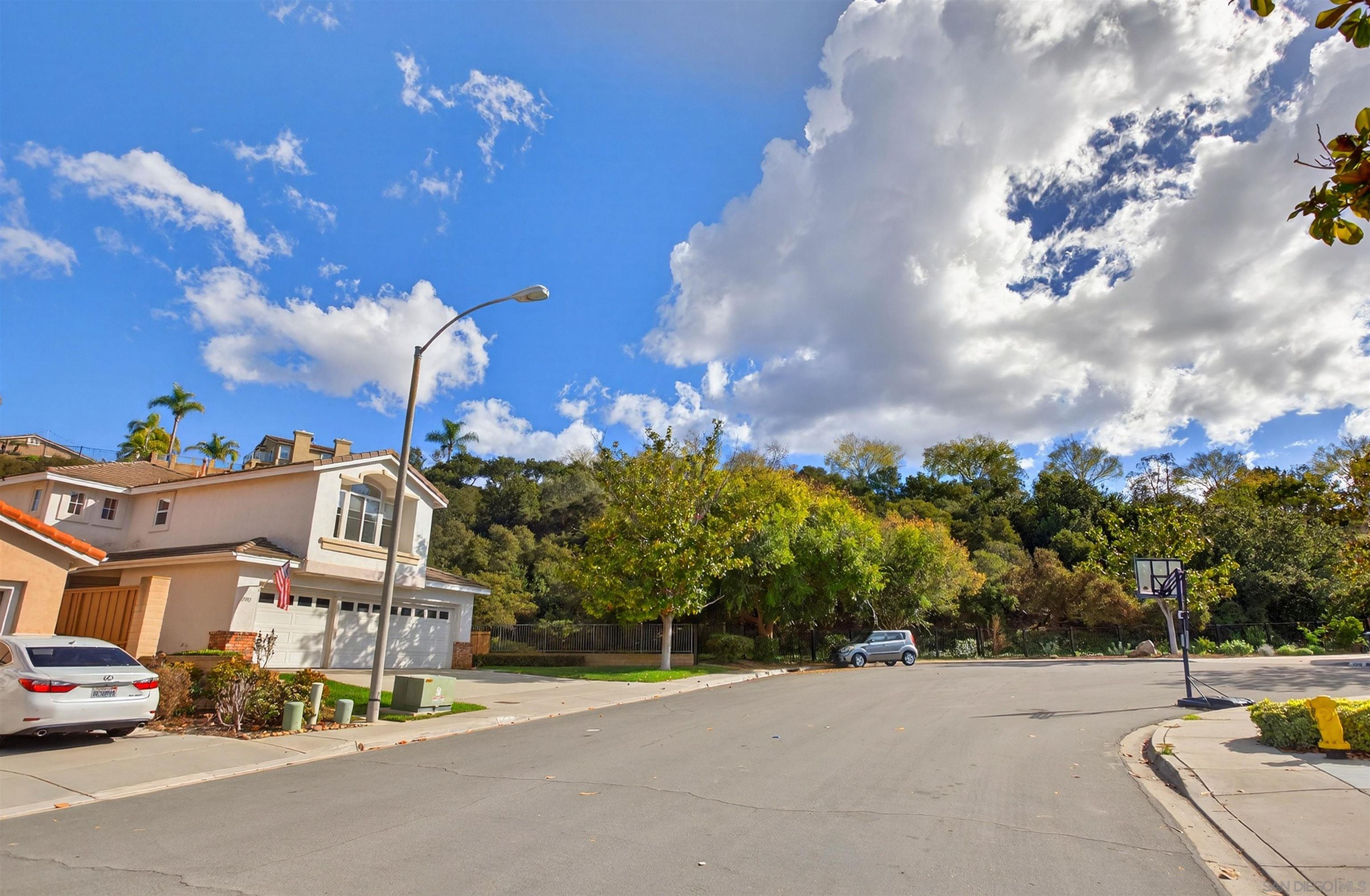 Detail Gallery Image 47 of 49 For 11911  Dapple Way, San Diego,  CA 92128 - 5 Beds | 3 Baths