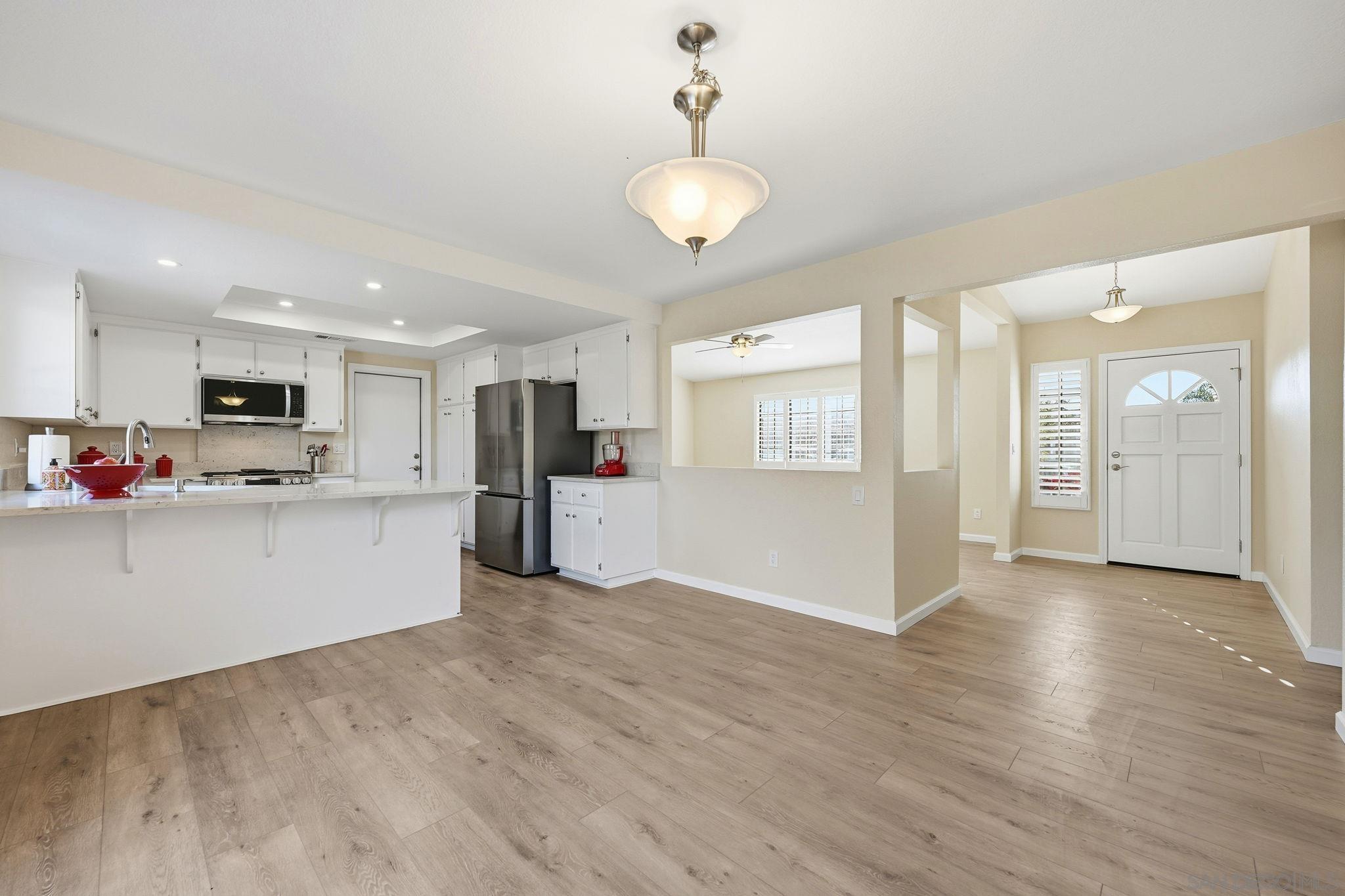 Detail Gallery Image 12 of 43 For 304  Lion Valley Rd, Escondido,  CA 92027 - 3 Beds | 2 Baths