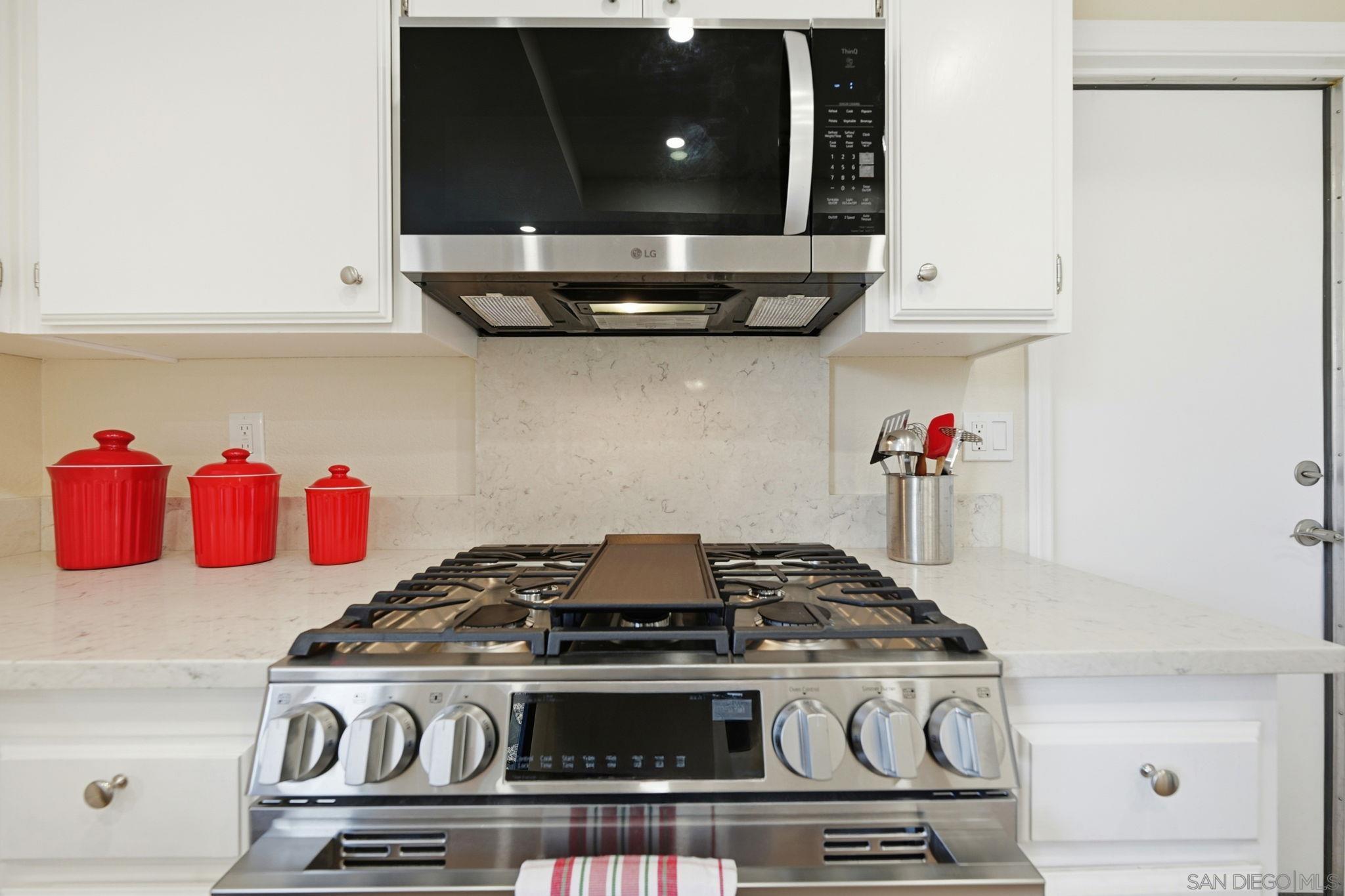 Detail Gallery Image 16 of 43 For 304  Lion Valley Rd, Escondido,  CA 92027 - 3 Beds | 2 Baths