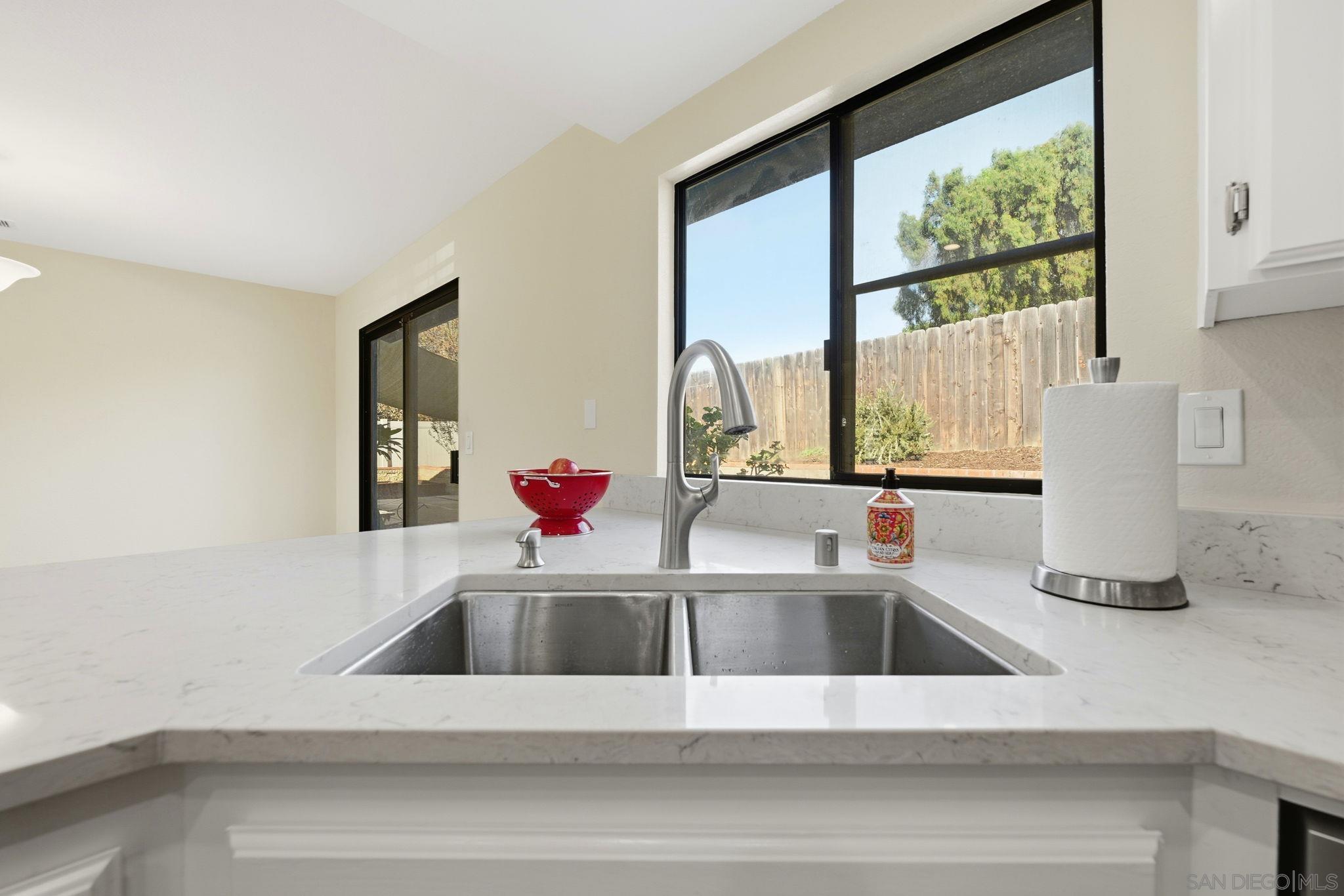 Detail Gallery Image 18 of 43 For 304  Lion Valley Rd, Escondido,  CA 92027 - 3 Beds | 2 Baths