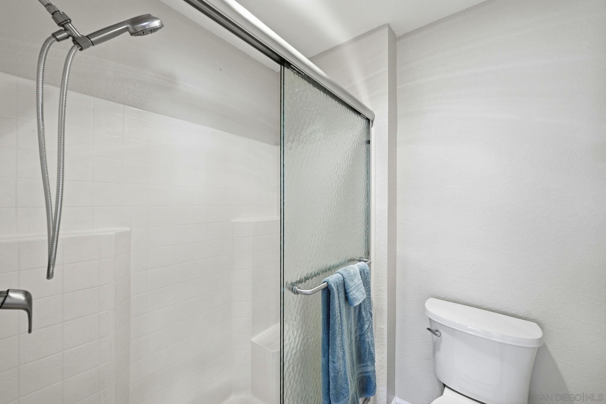 Detail Gallery Image 33 of 43 For 304  Lion Valley Rd, Escondido,  CA 92027 - 3 Beds | 2 Baths