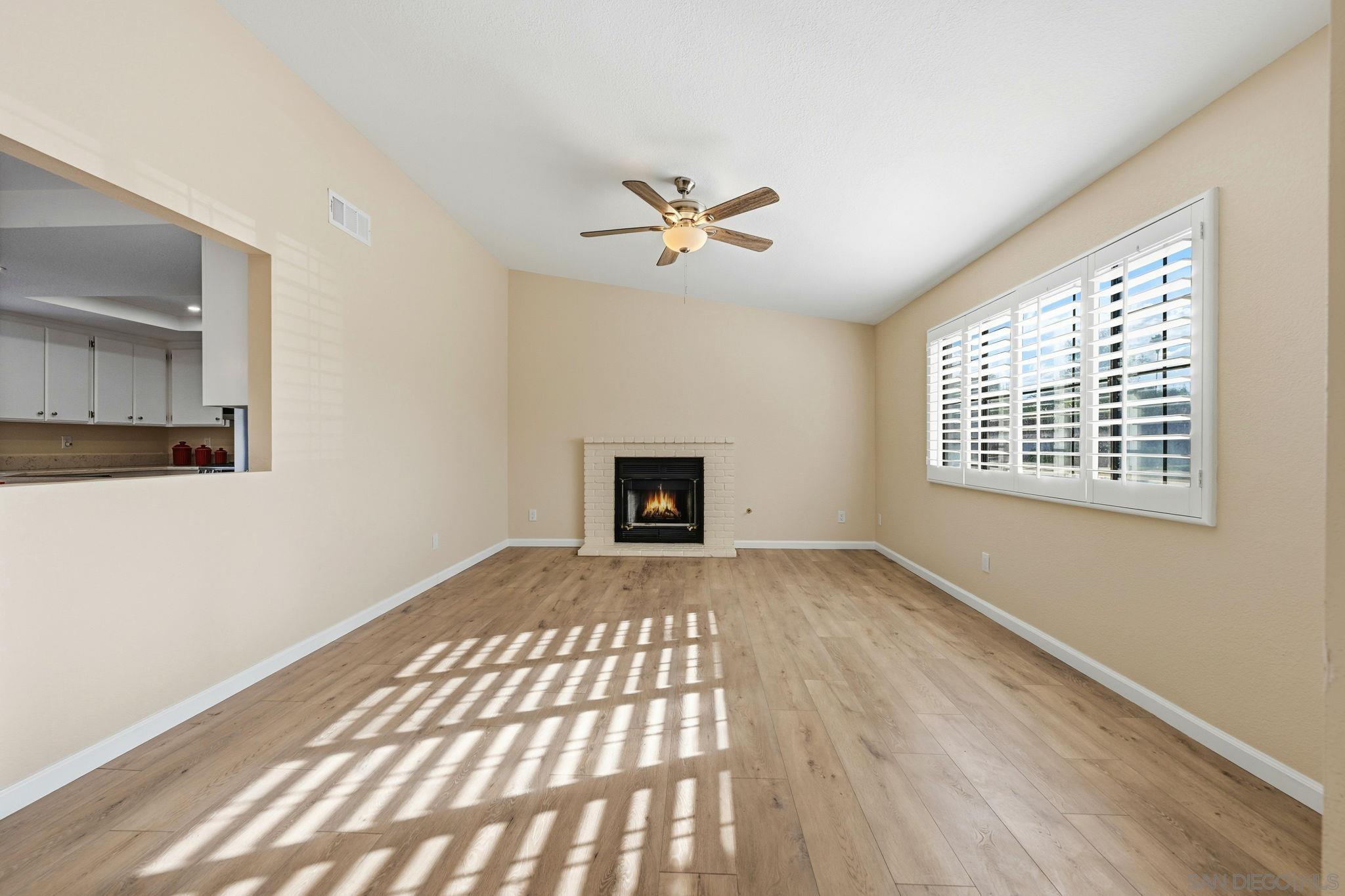 Detail Gallery Image 8 of 43 For 304  Lion Valley Rd, Escondido,  CA 92027 - 3 Beds | 2 Baths