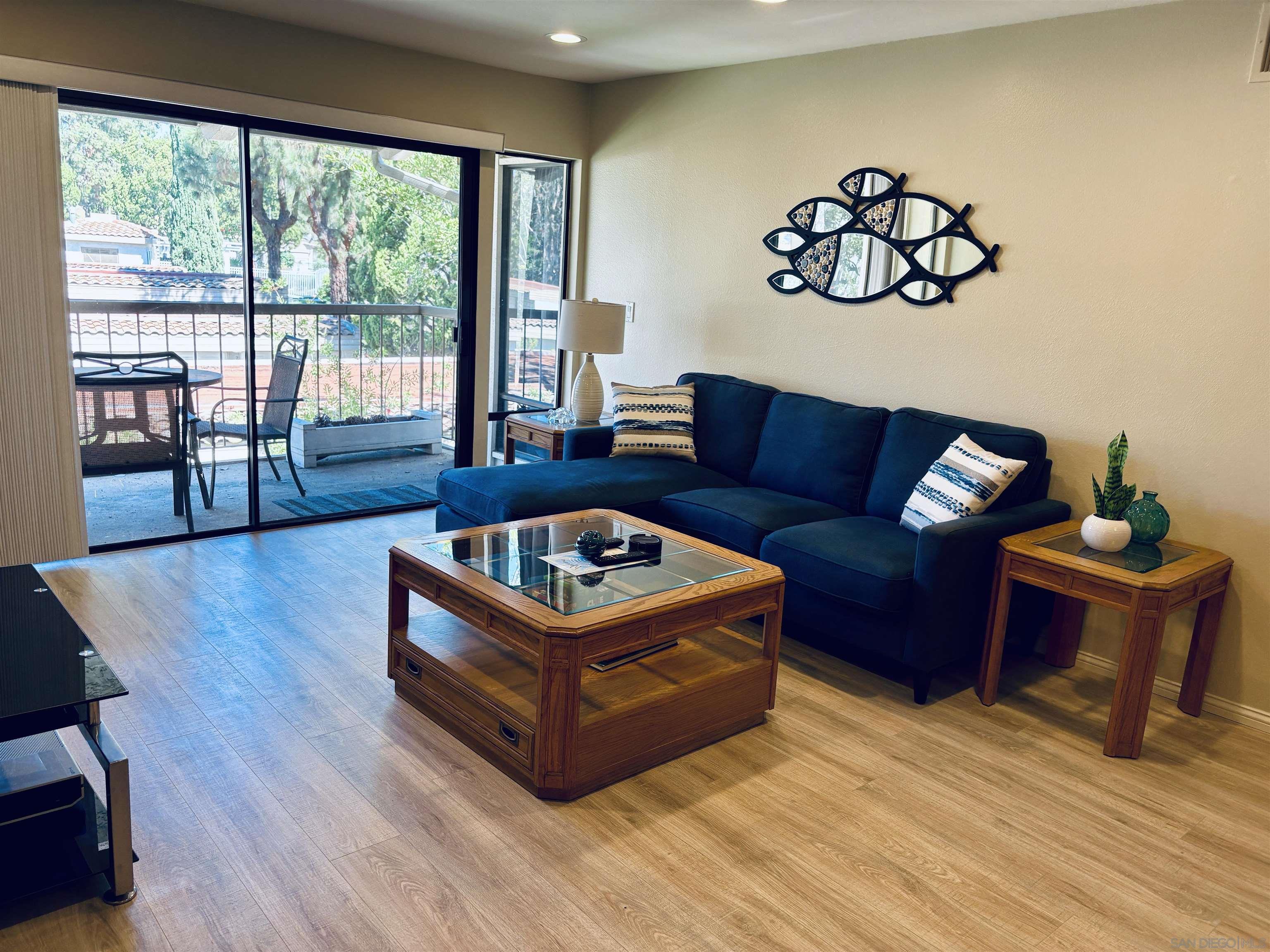 Front Image Thumbnail for SD250044591