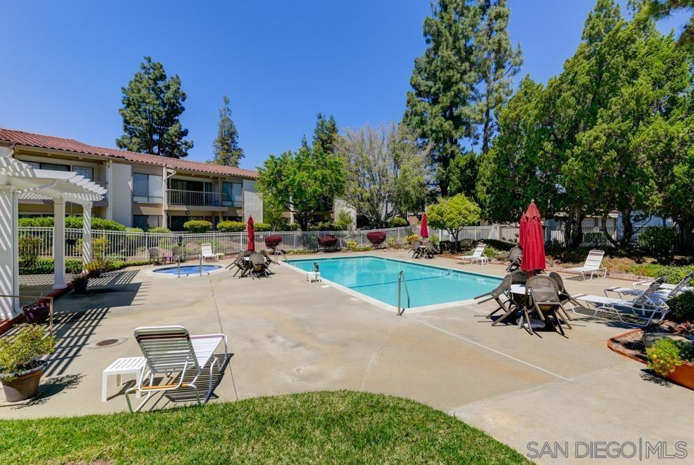 Detail Gallery Image 16 of 17 For 12575  Oaks North Dr  219, San Diego,  CA 92128 - 2 Beds | 2 Baths