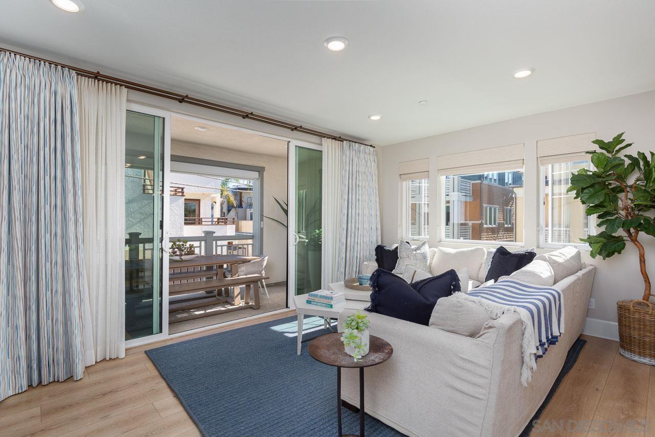 Detail Gallery Image 30 of 30 For 827  Jersey Court, San Diego,  CA 92109 - 3 Beds | 3 Baths